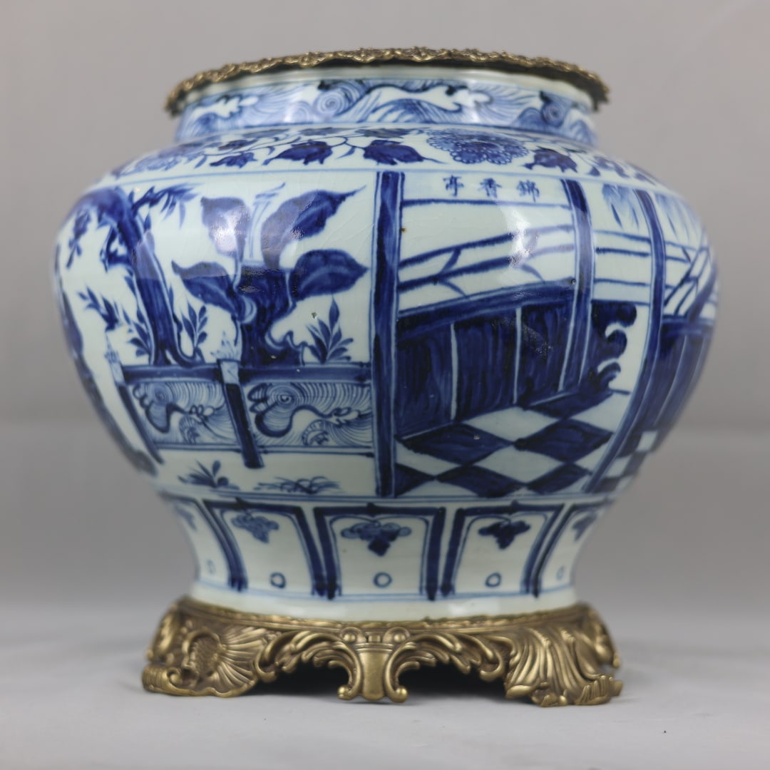 An Exquisite Blue and White Inlaid Bronze Character and Story Pattern Lotus Pattern Jar (1 of 9)
