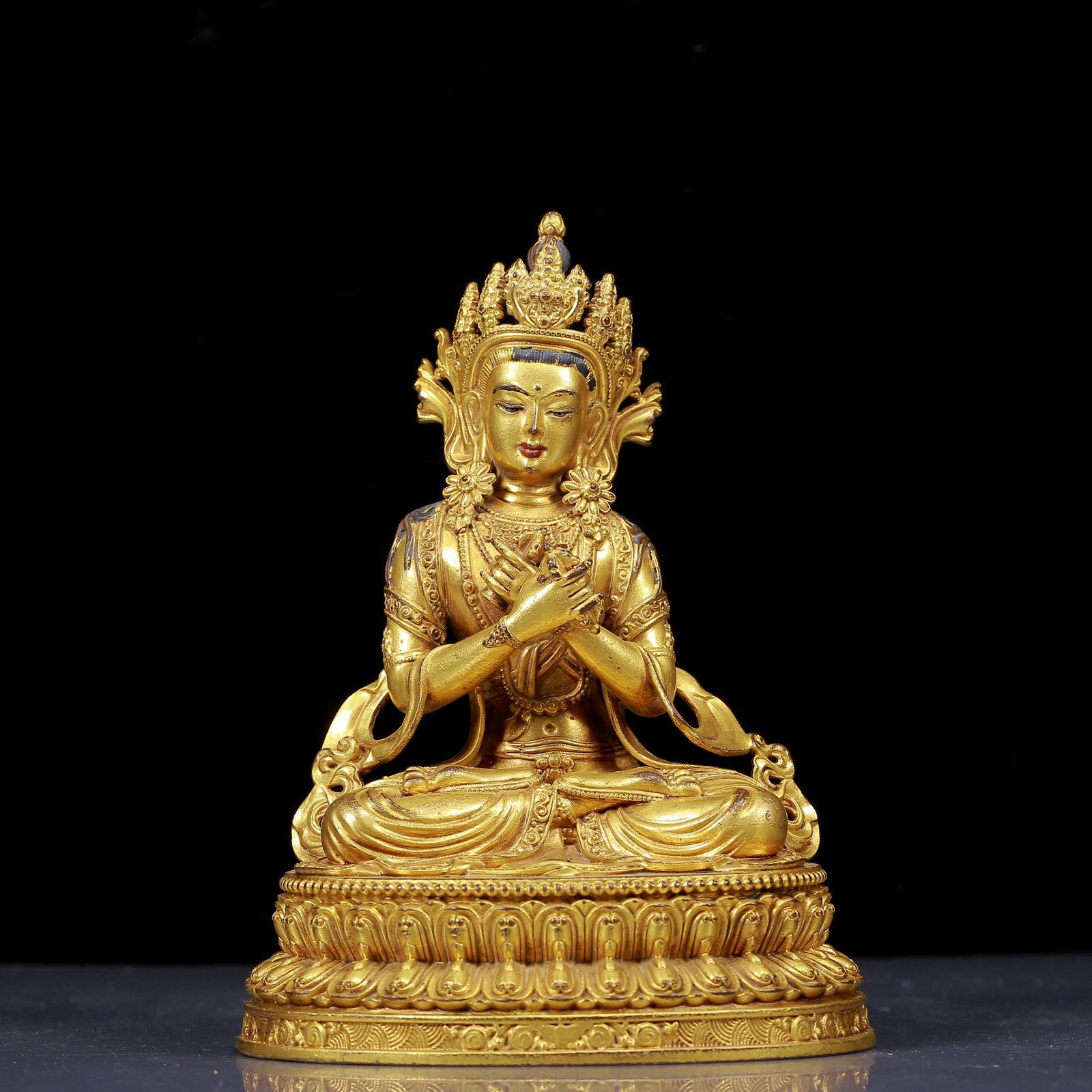 A Solemn Gilt Bronze Statue of Vajra (1 of 10)