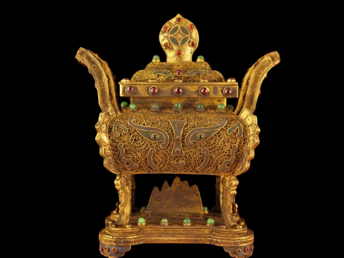 An Exquisite Filigree and Gilding Inlaid Jasper Ding Ornament,Inlaid Gems (1 of 9)