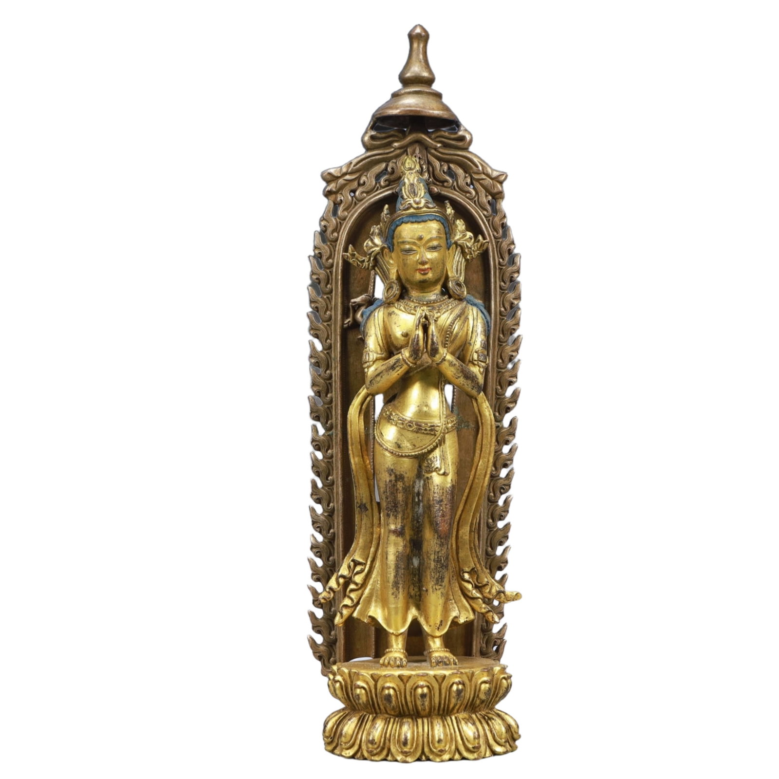 A Solemn Gilt Bronze Statue of Avalokitesvara: A Solemn Gilt Bronze Statue of Avalokitesvara,Ming Dynasty, China,Size:4.3inx3.5inx14.6in,Weight:2750,铜鎏金观音菩萨像,中国明代