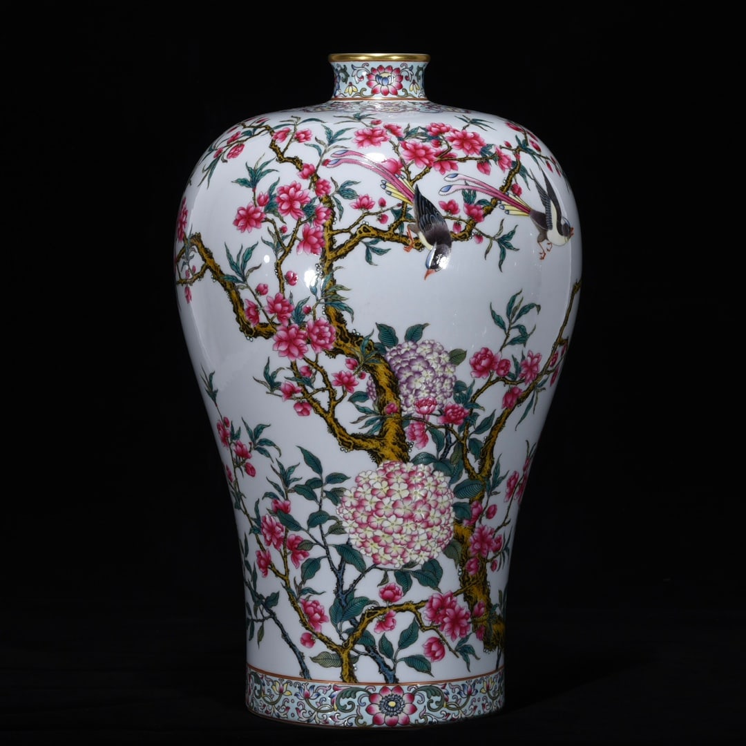 An Exquisite Famille-Rose with poem Flower and Bird Pattern Vase: An Exquisite Famille-Rose with poem Flower and Bird Pattern Vase,Qing Dynasty,China,with Yongzheng Six-character Mark,Size:14.8inx9.4in,粉彩带诗文花鸟纹