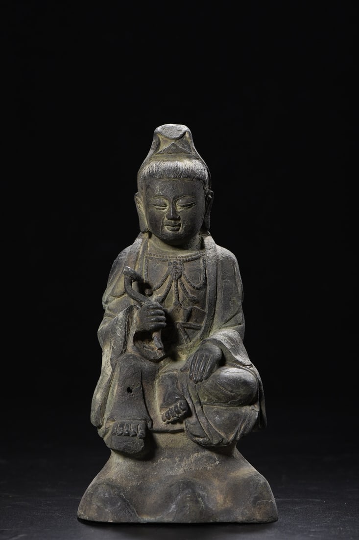 An Exquisite Copper Statue of Avalokitesvara: An Exquisite Copper Statue of Avalokitesvara,Qing Dynasty,China,Size:7.7inx3.9inx3.1in,Weight:1045g,铜观音像,中国清代