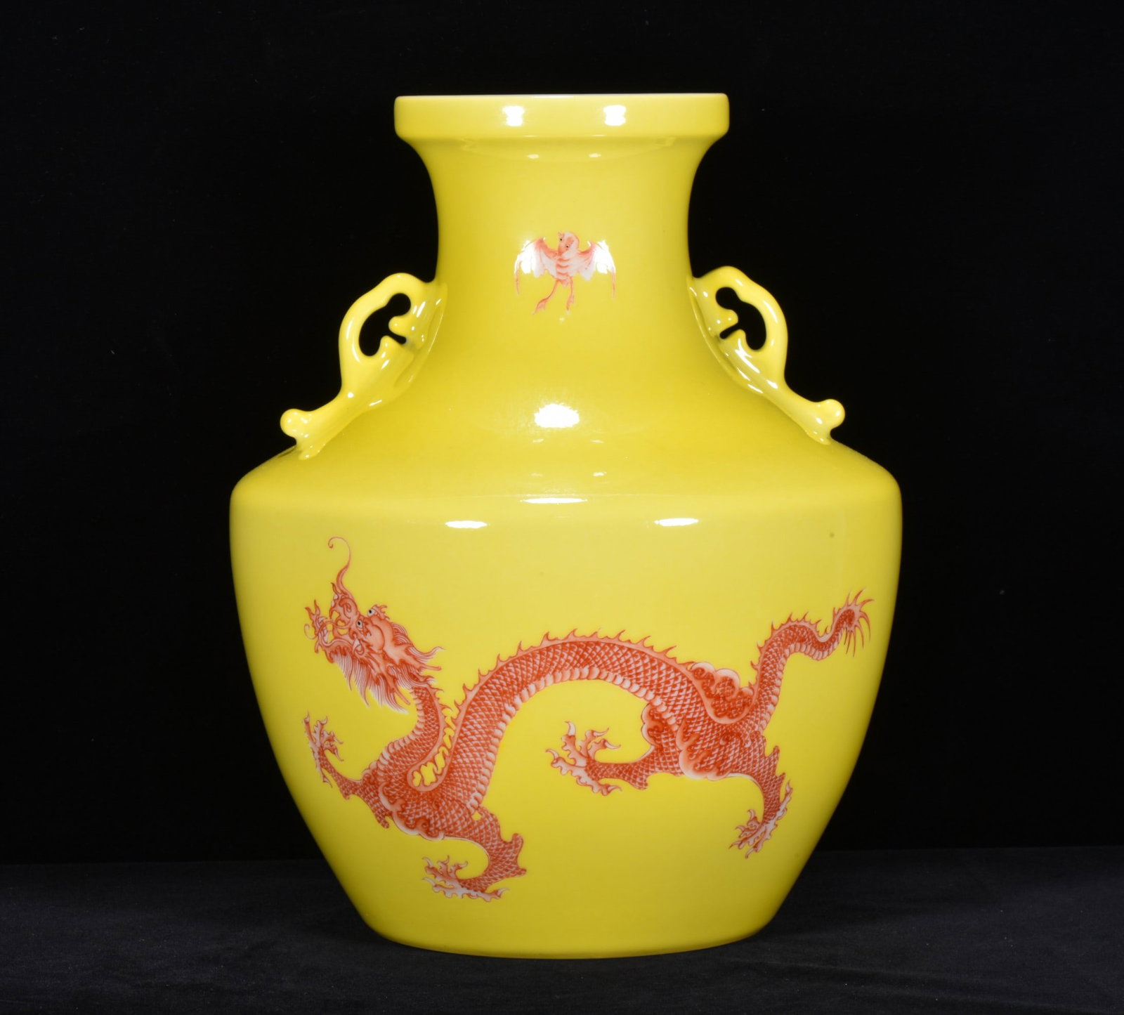An Exquisite Iron-Red Dragon Pattern Vase: An Exquisite Iron-Red Dragon Pattern Vase,Qing Dynasty,China,with Qianlong Six-character