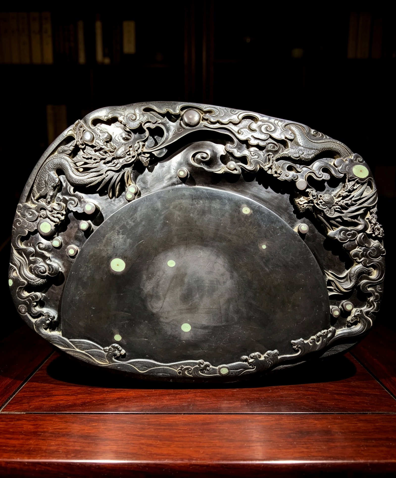 An Exquisite Auspicious Cloud Dragon Pattern Inkstone - 2