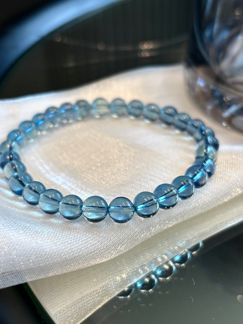 An Exquisite Aquamarine Bracelets: An Exquisite Aquamarine Bracelets,Size:6.3mm,Weight:9.7g 海蓝宝手串