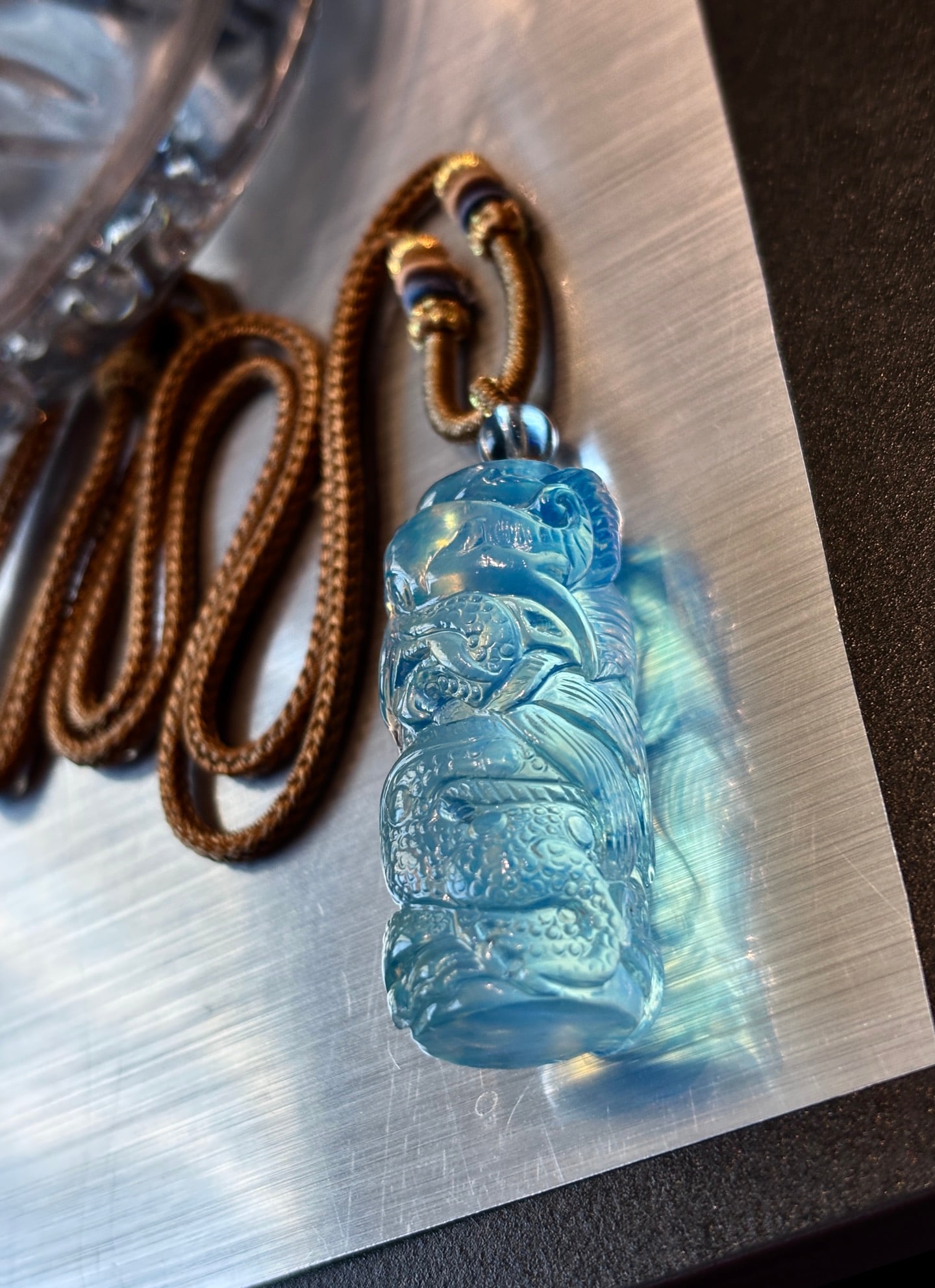 An Exquisite Aquamarine Dragon Pattern Pendant: An Exquisite Aquamarine Dragon Pattern Pendant,Size:44mmx17mm,Total Weight:24.2g 海蓝宝龙纹吊坠
