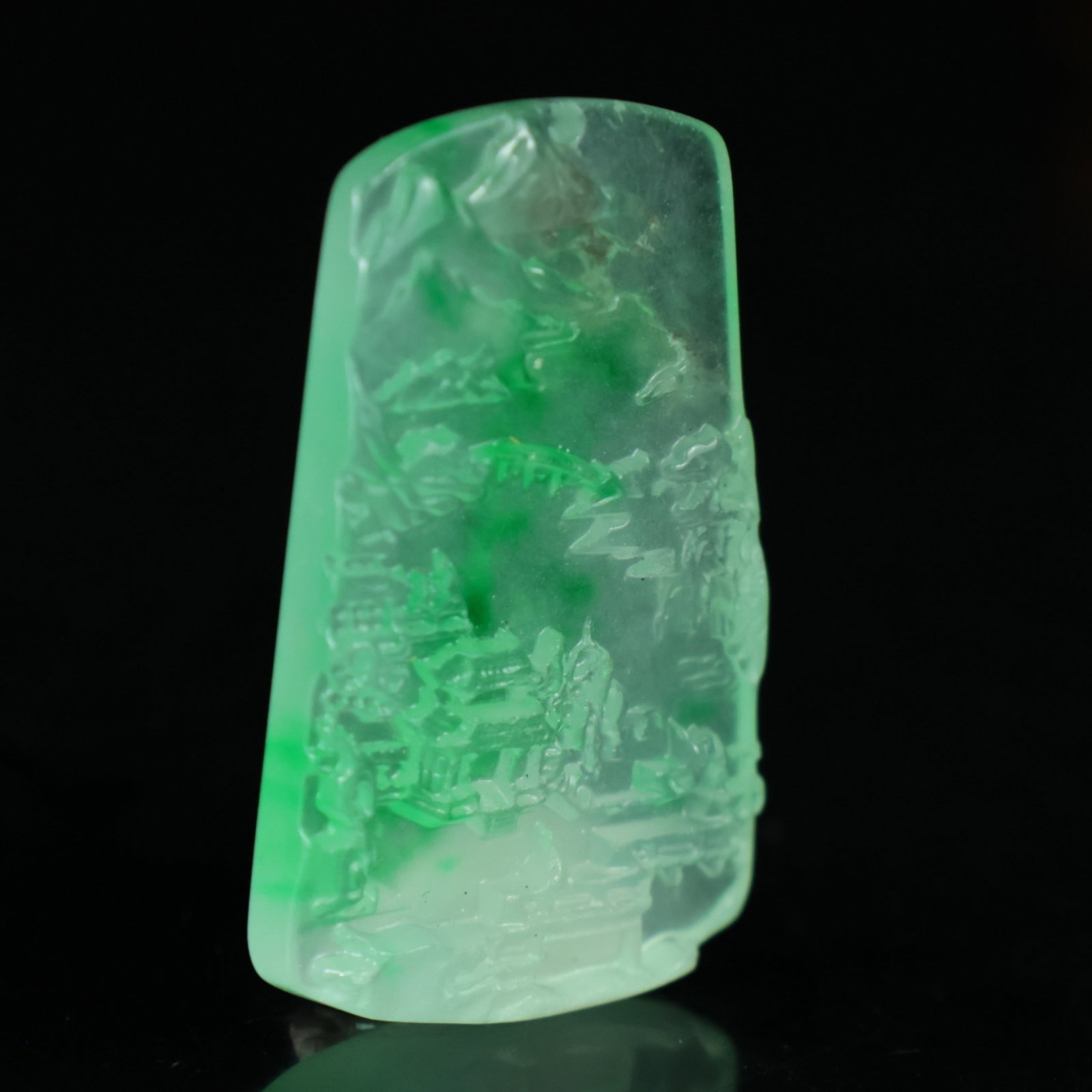 An Exquisite Jadeite Landscape Pattern Pendant - 3