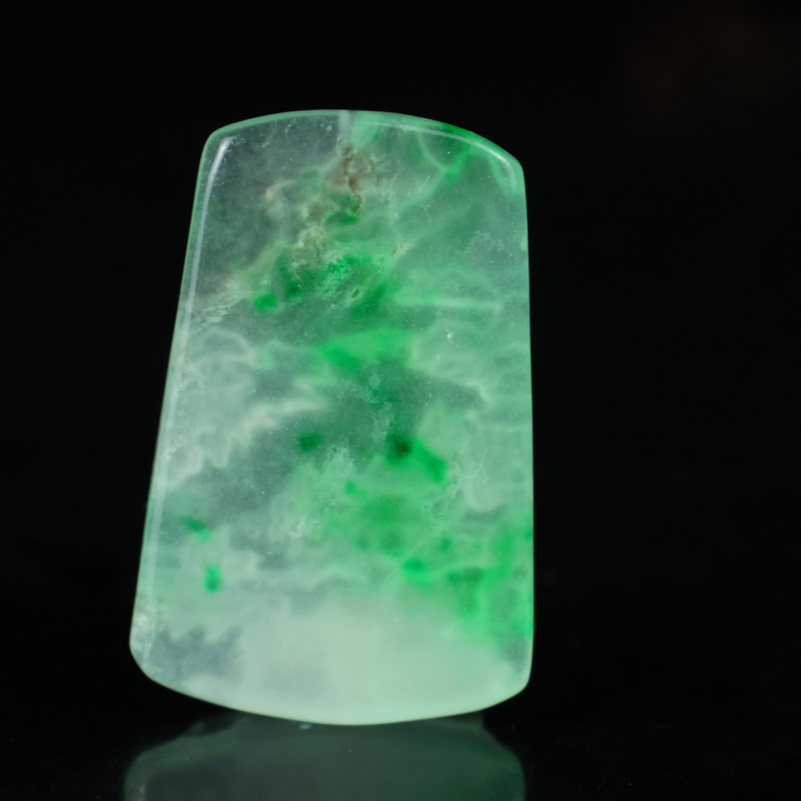 An Exquisite Jadeite Landscape Pattern Pendant - 5