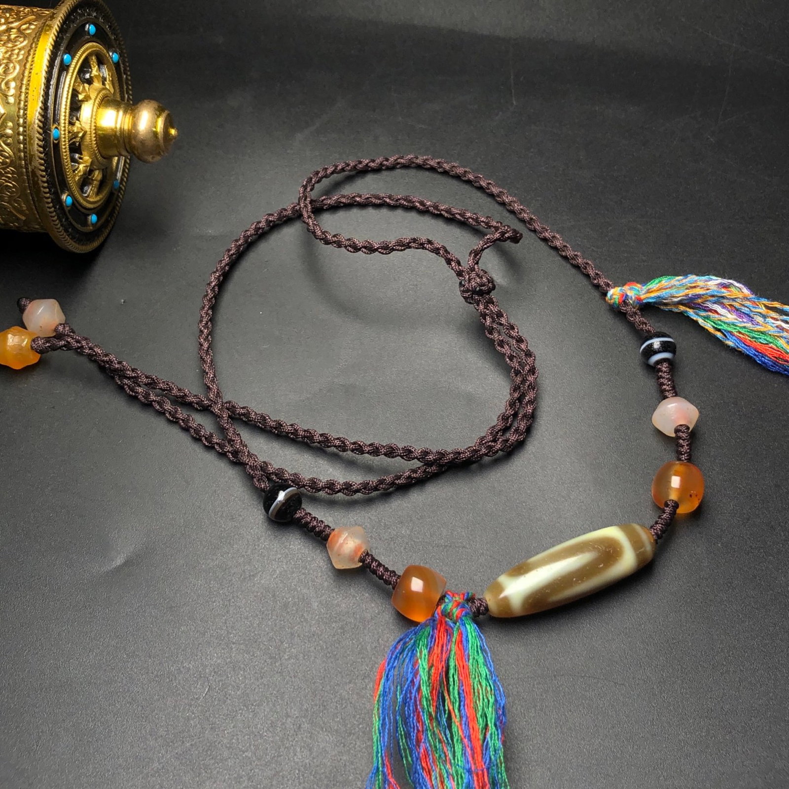 An Exquisite Dzi Bead Necklace (1 of 9)