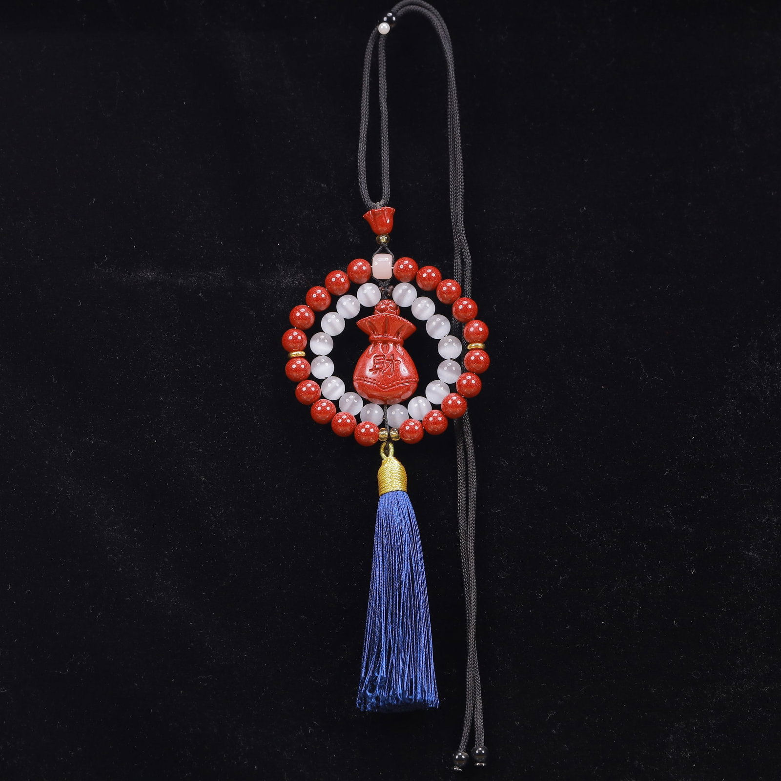 An Exquisite Cinnabar Pendant: An Exquisite Cinnabar Pendant,Size:2.8inx3.1in,Weight:55g 朱砂挂件