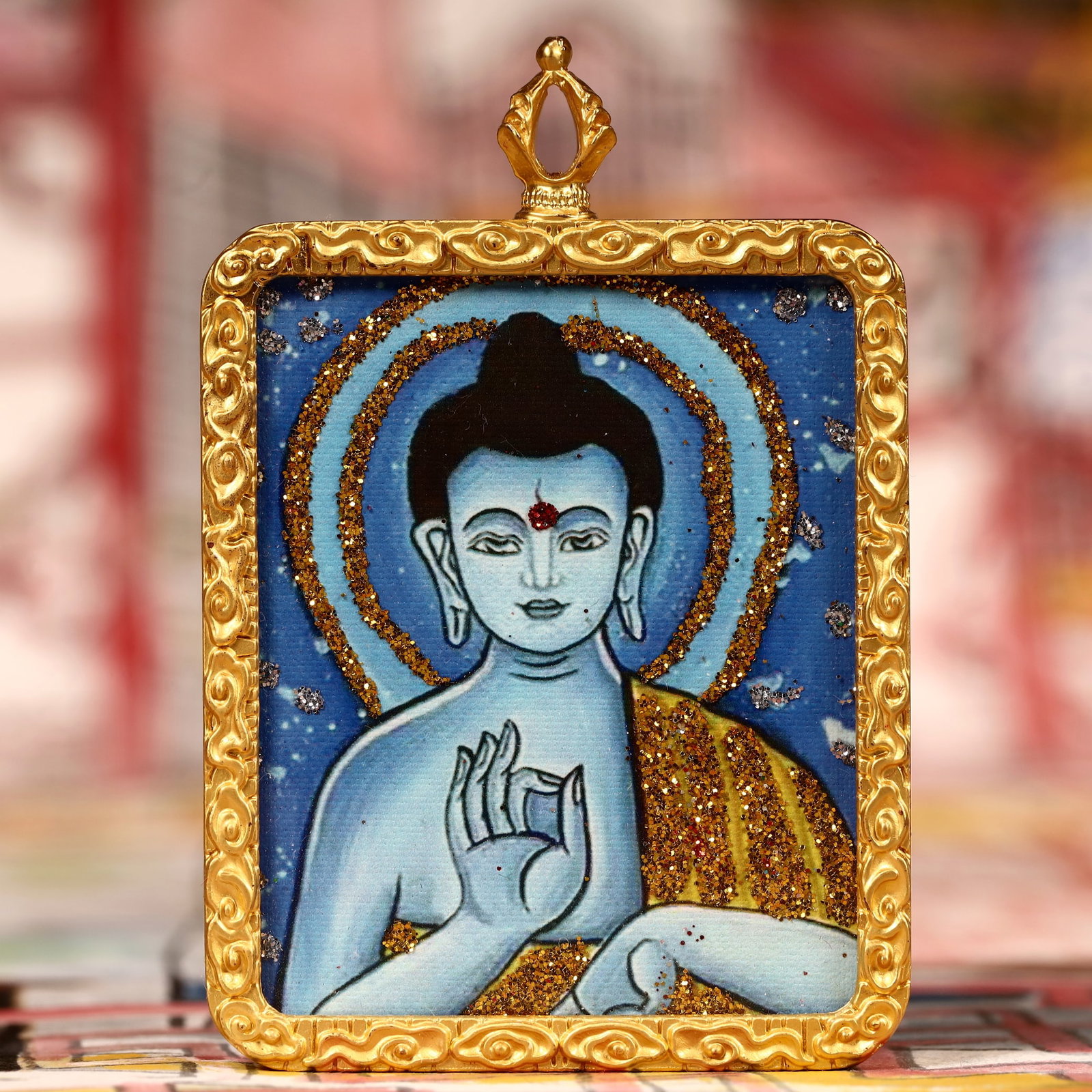 An Exquisite Painted Color Statue of Bhai?ajyaguru Tangka: An Exquisite Painted Color Statue of Bhaiṣajyaguru Tangka,Size:2inx2.8in 彩绘药师佛像唐卡