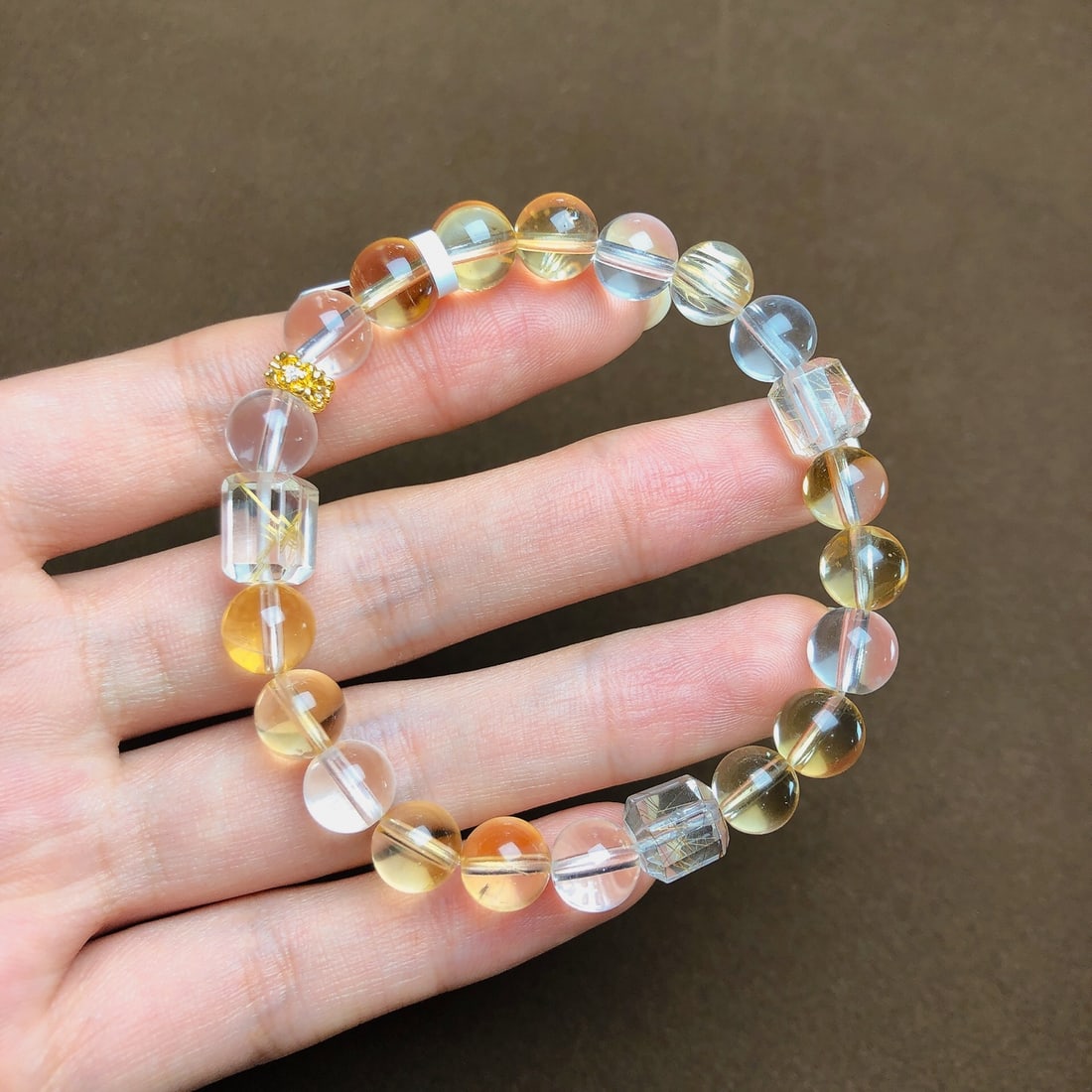 An Exquisite Crystal Bracelets: An Exquisite Crystal Bracelets,Size:8.2mm,9.8mm,Weight:18g 水晶手串