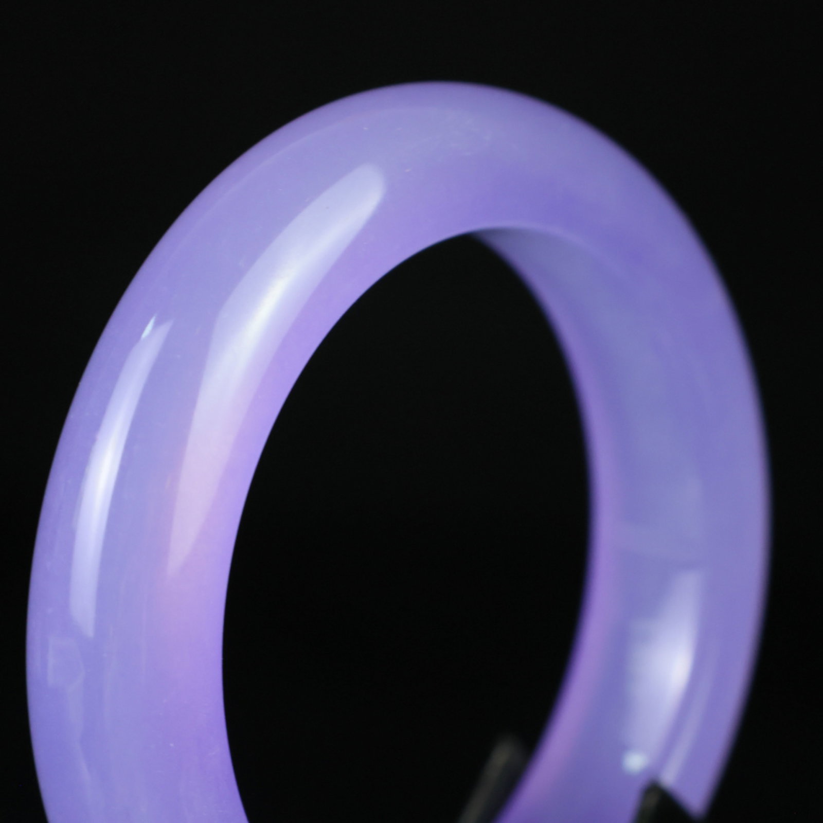 An Exquisite Jadeite Bracelets - 3