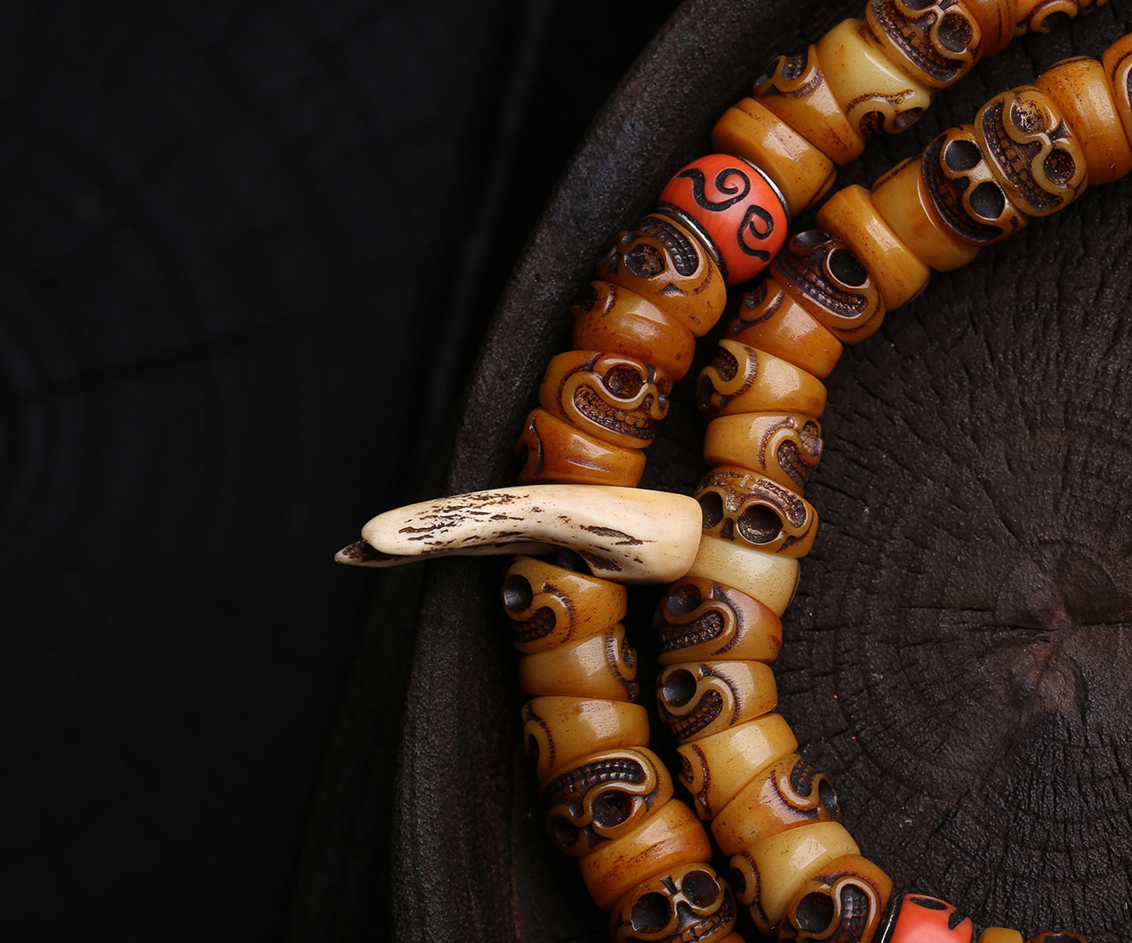 An Exquisite Bracelets - 4
