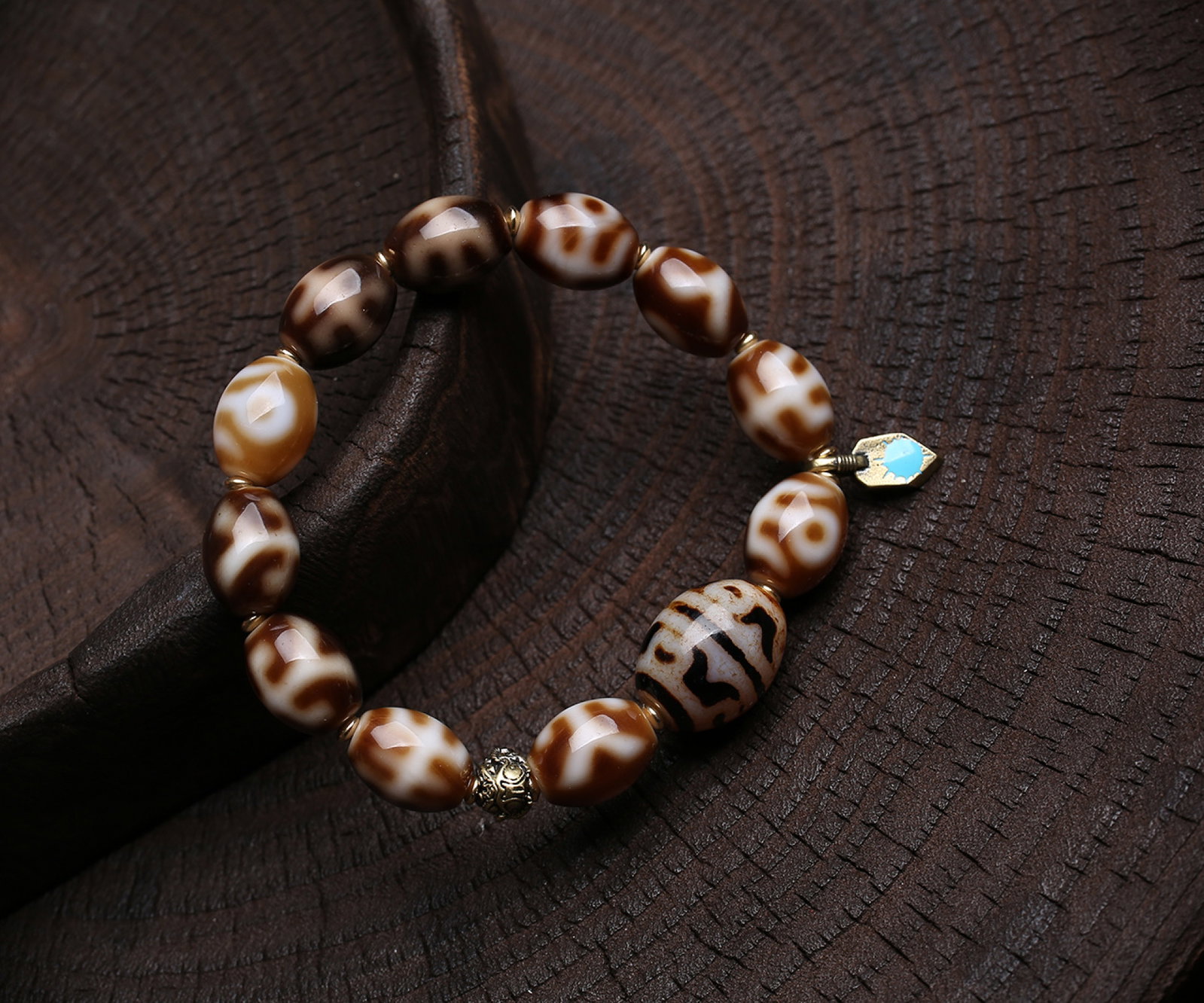 An Exquisite Dzi Bead Bracelets - 6