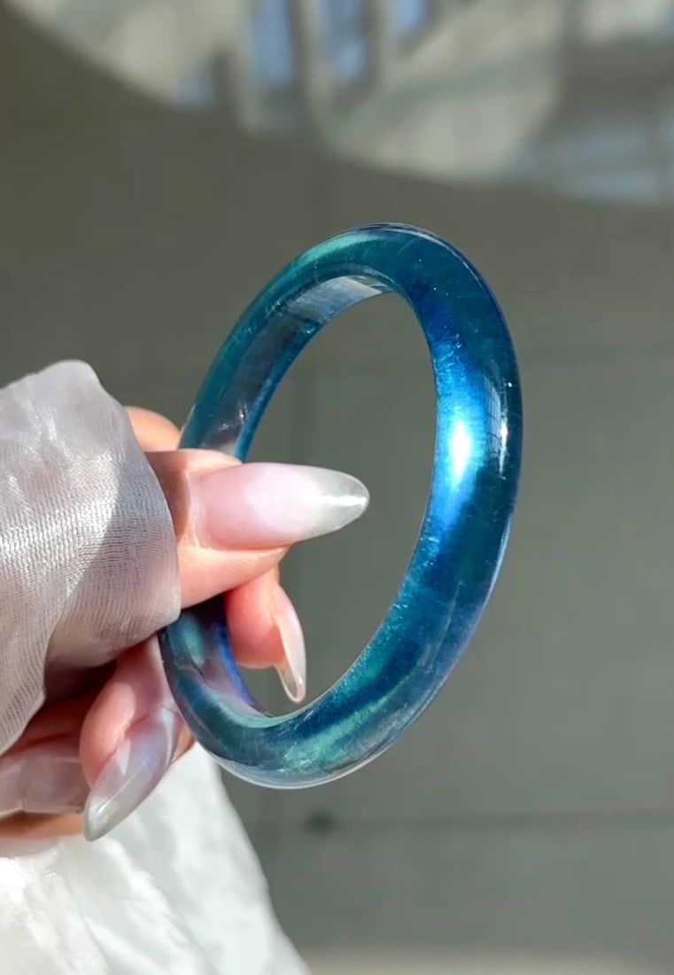 An Exquisite Aquamarine Bracelets: An Exquisite Aquamarine Bracelets,Size:54.4mmx10.6mmx8mm,Weight:34.7g. 海蓝宝手镯