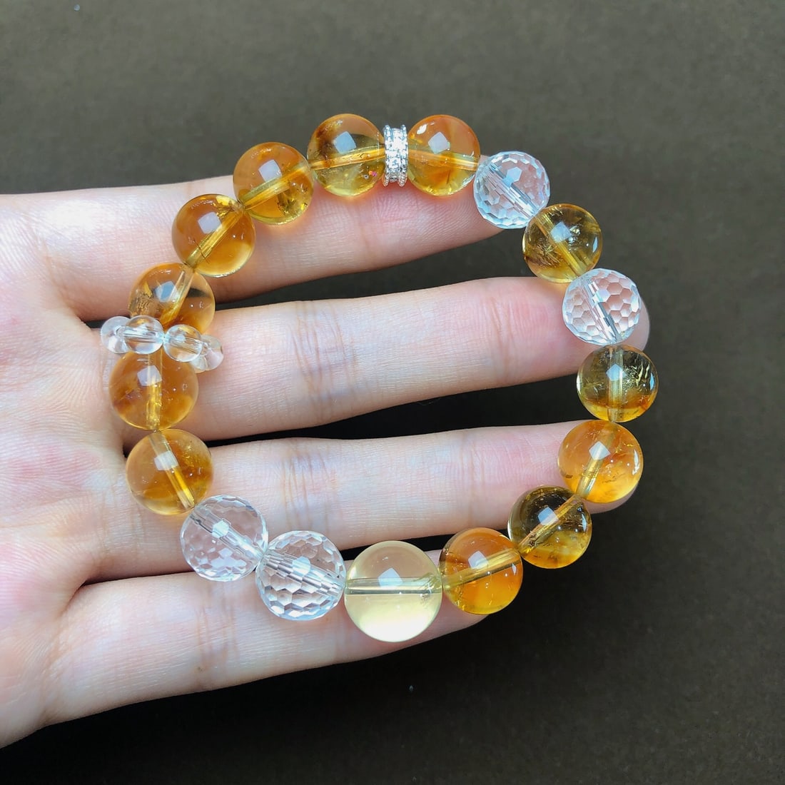 An Exquisite Crystal Bracelets: An Exquisite Crystal Bracelets,Size:10.5mm,Weight:30.3g 水晶手串
