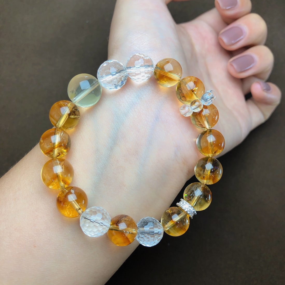 An Exquisite Crystal Bracelets - 2