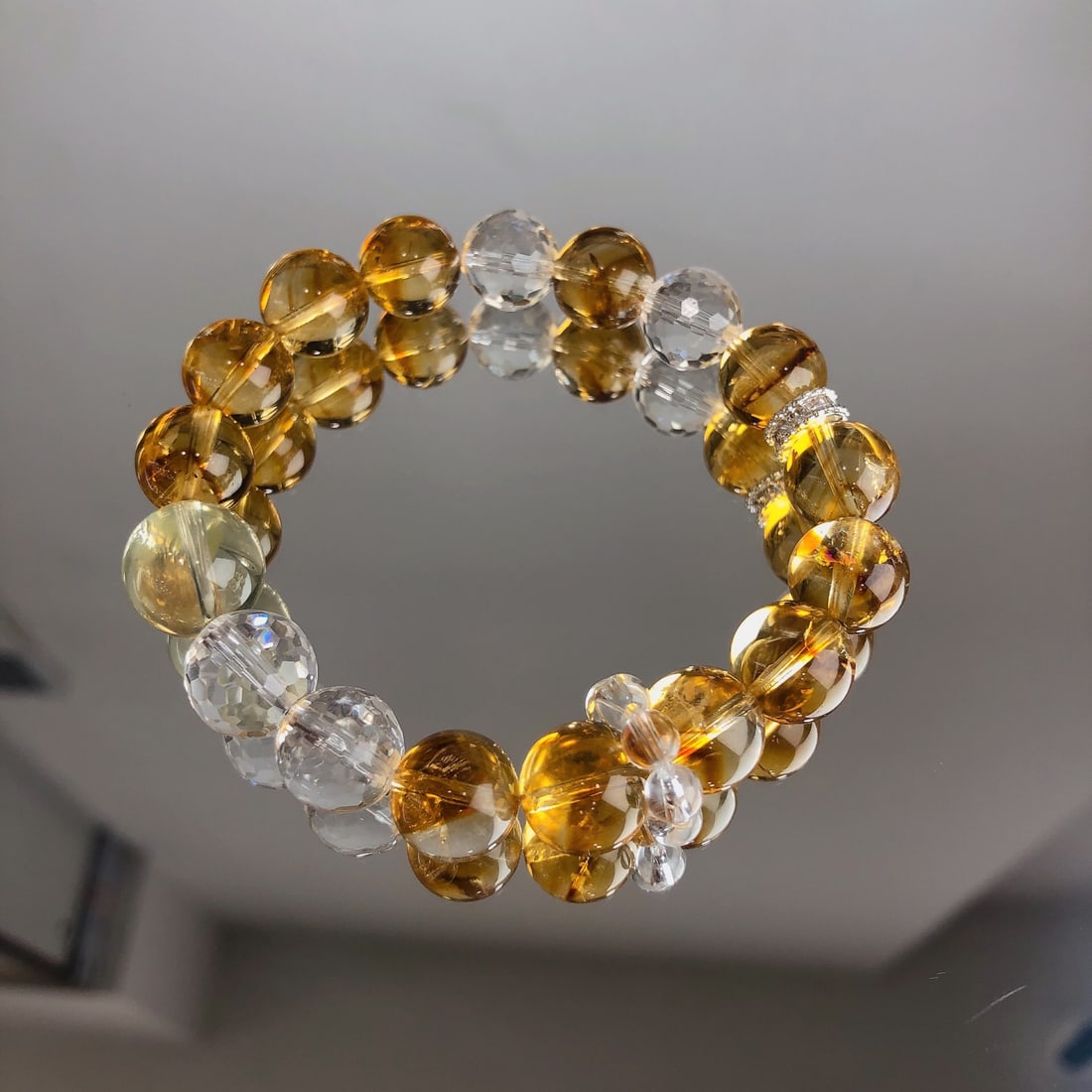 An Exquisite Crystal Bracelets - 9