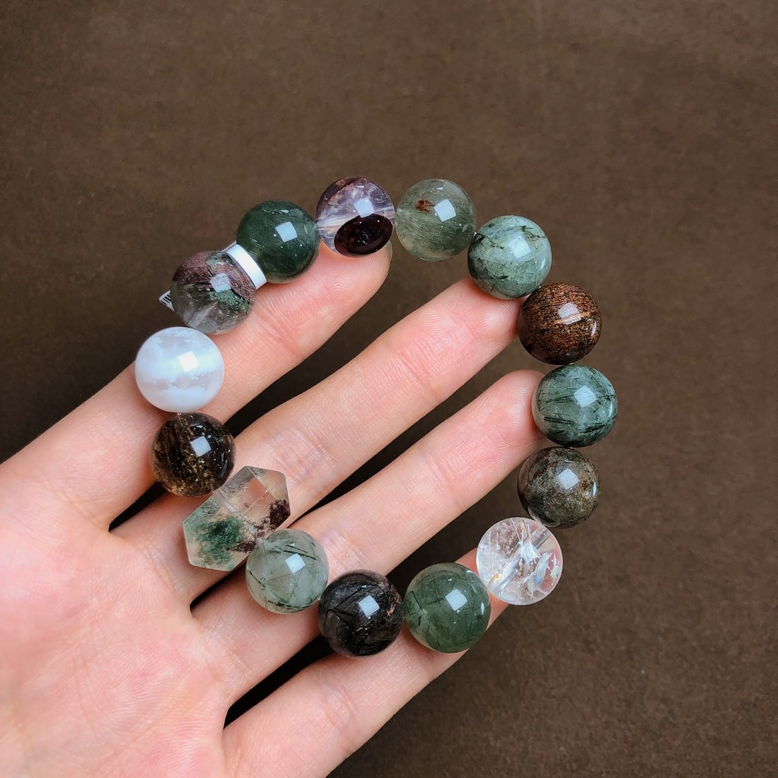 An Exquisite Crystal Bracelets: An Exquisite Crystal Bracelets,Size:13mm,Weight:48.6g 水晶手串
