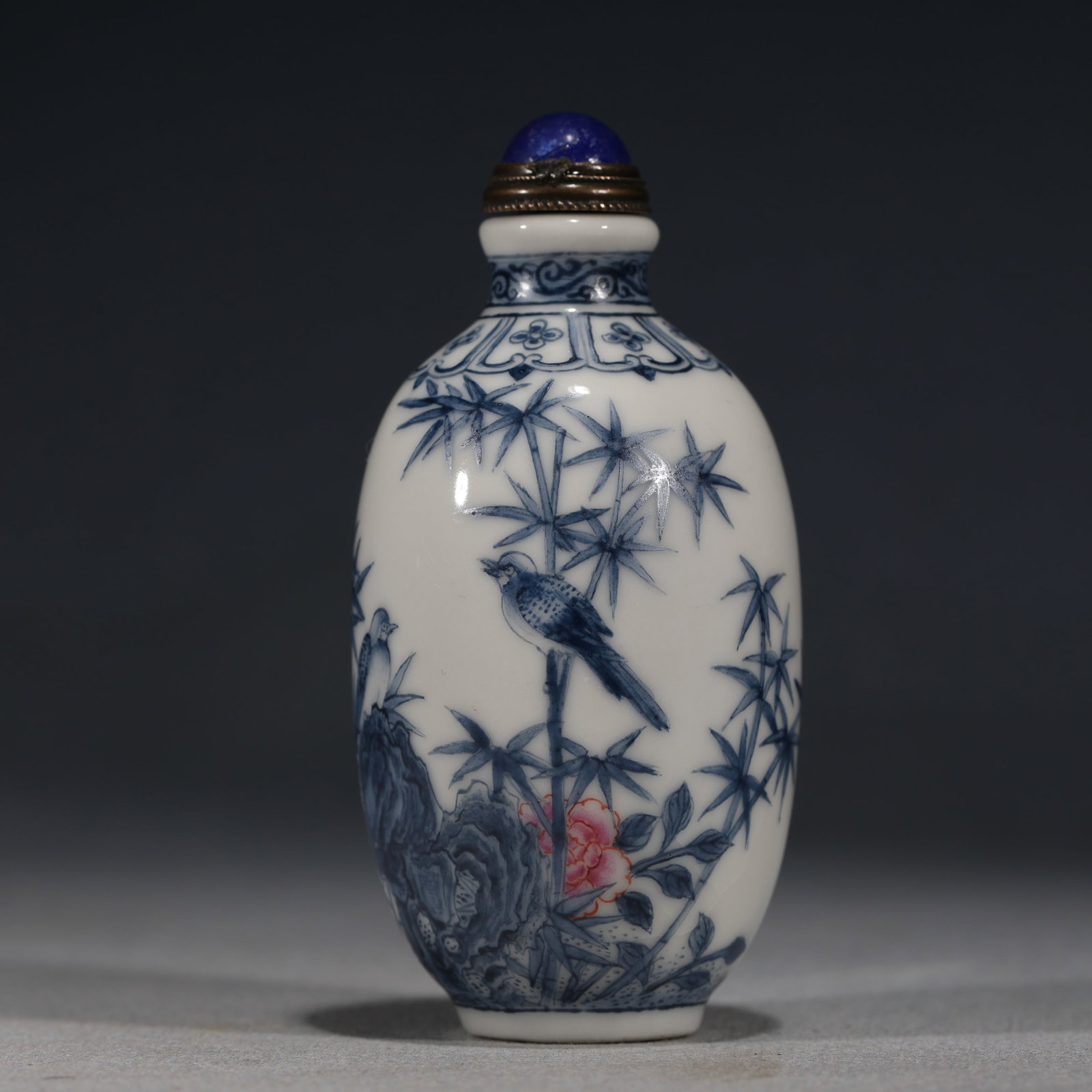 An Exquisite Blue And White Polychrome Snuff Bottle With Bamboo,Sparrow And Floral Pattern (1 of 7)