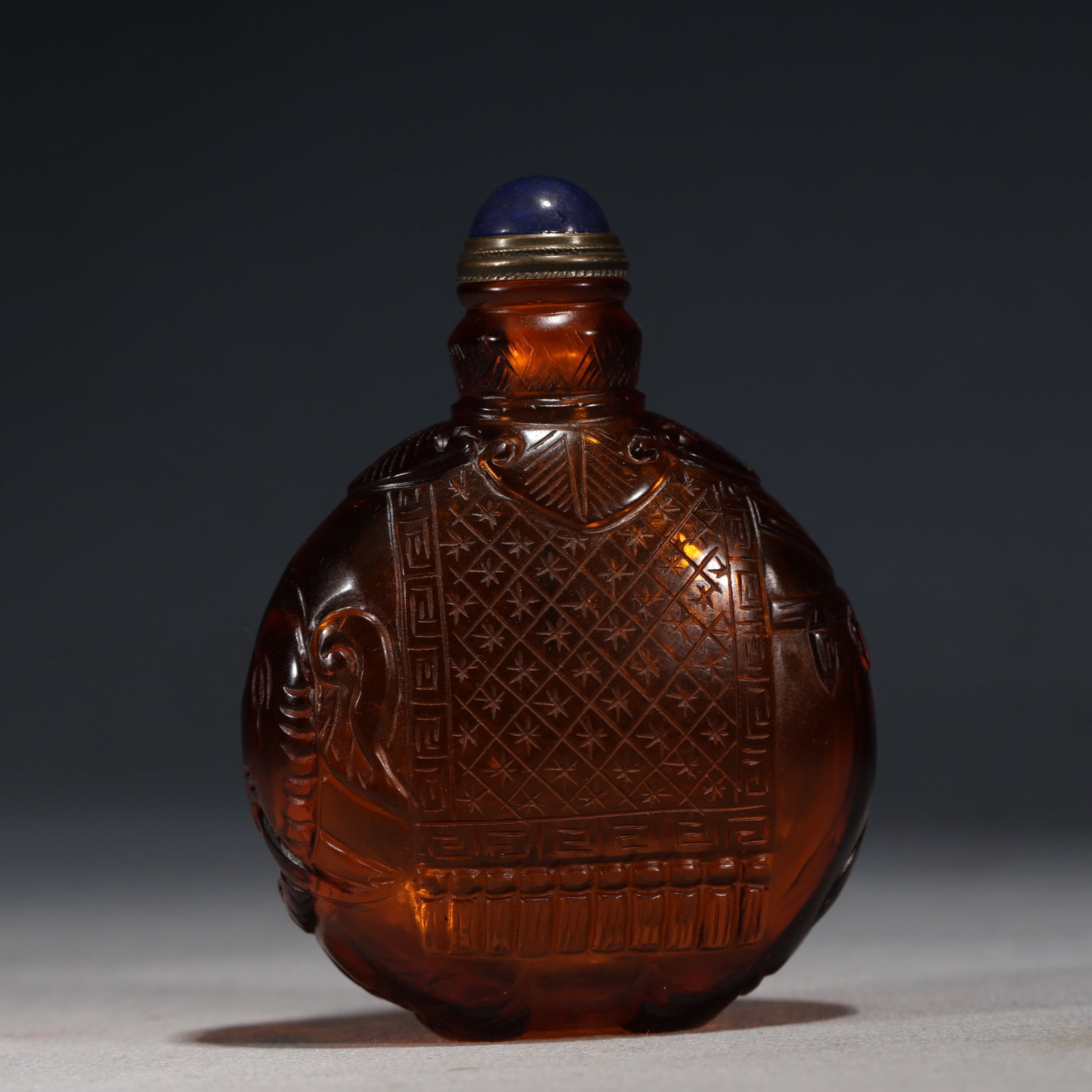 An Exquisite Brown Glass Snuff Bottle With Peaceful Elephant Pattern (1 of 6)