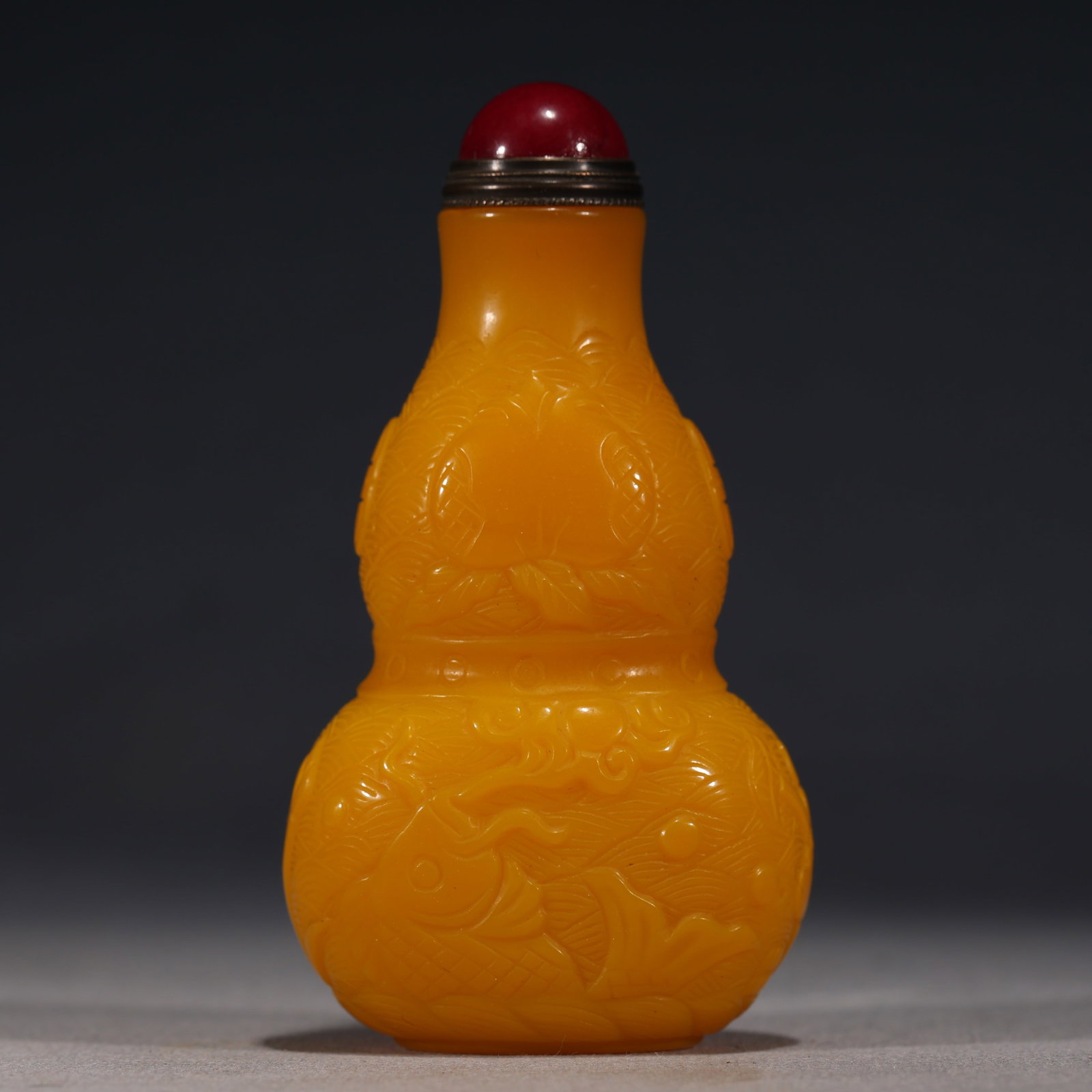 An Exquisite Yellow Glass Gourd-Shaped Snuff Bottle With Fish Pattern: An Exquisite Yellow Glass Gourd-Shaped Snuff Bottle With Fish Pattern,China,Qing Dynasty,Four-Character Yongzheng Mark,Dimensions:3.5inx2in,黄琉璃鱼纹葫芦