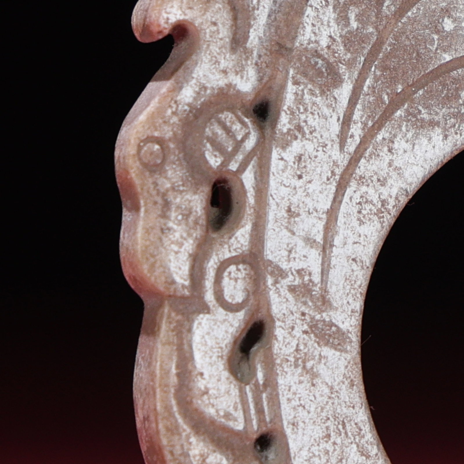 White Jade Dragon Pattern Pendant - 7