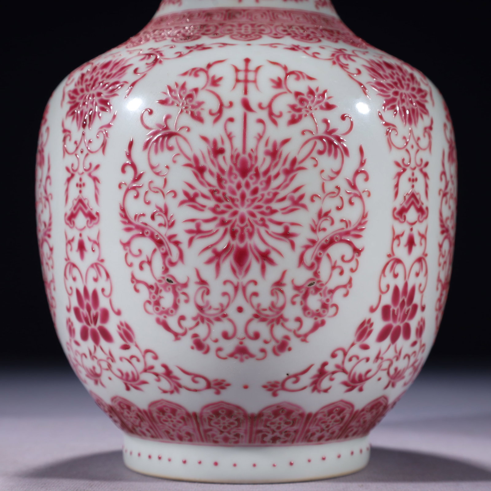 An Exquisite Ruby Red-Glazed Lotus Pattern Double-Ears Vase - 6