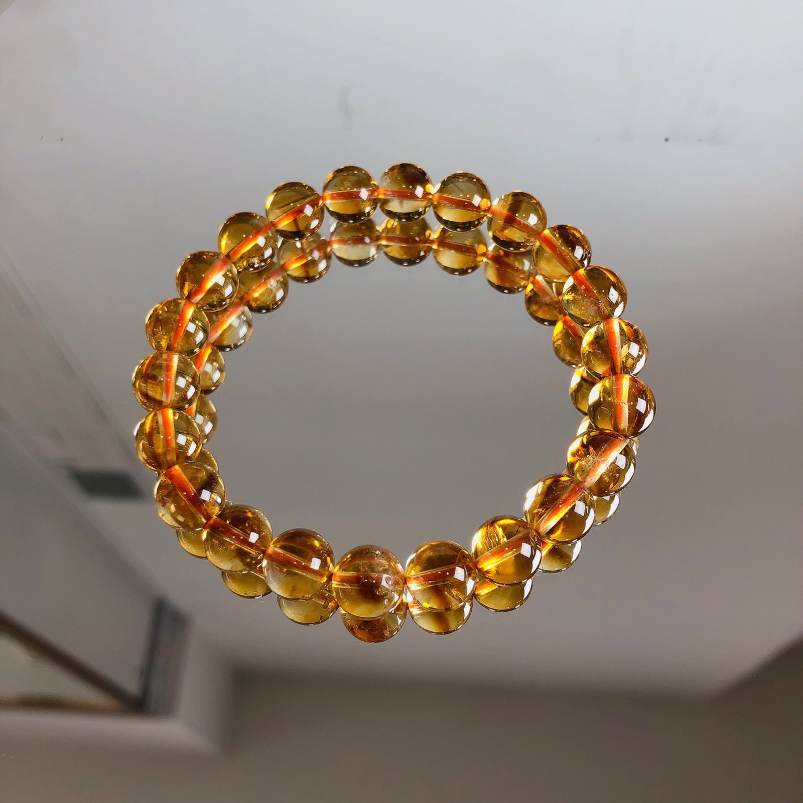 An Exquisite Crystal Bracelet: An Exquisite Crystal Bracelet