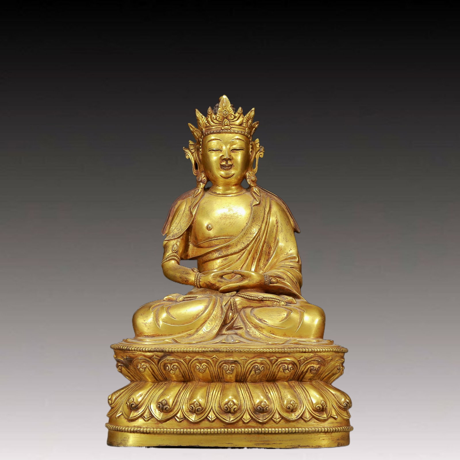 A Solemn Gilt Bronze Statue of Sakyamuni: A Solemn Gilt Bronze Statue of Sakyamuni