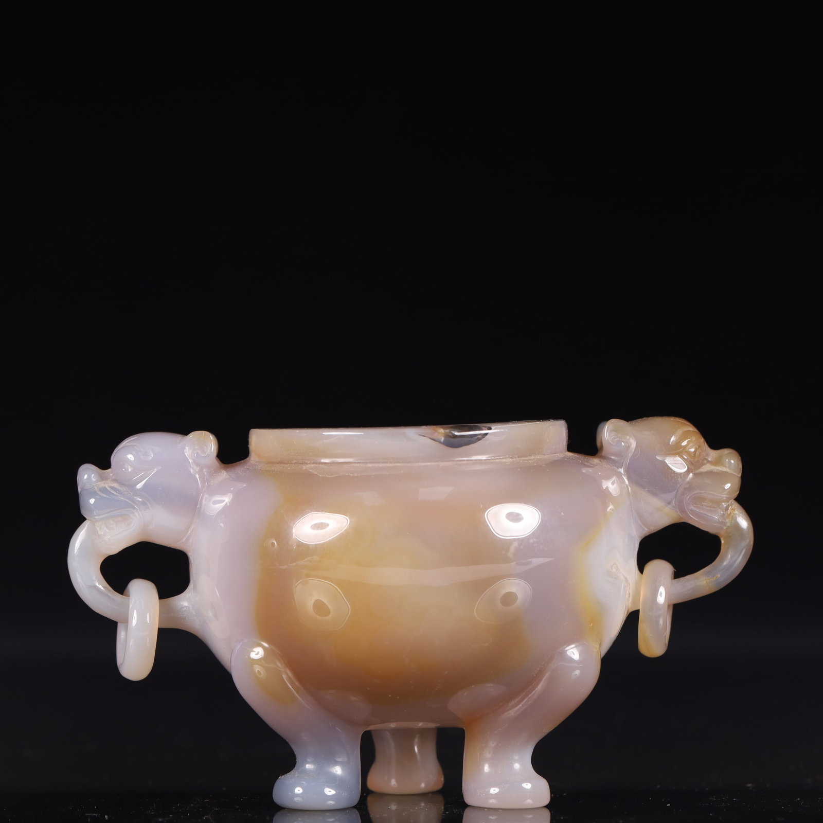 An Exquisite Agate Beast-Ears Tripod Censer: An Exquisite Agate Beast-Ears Tripod Censer