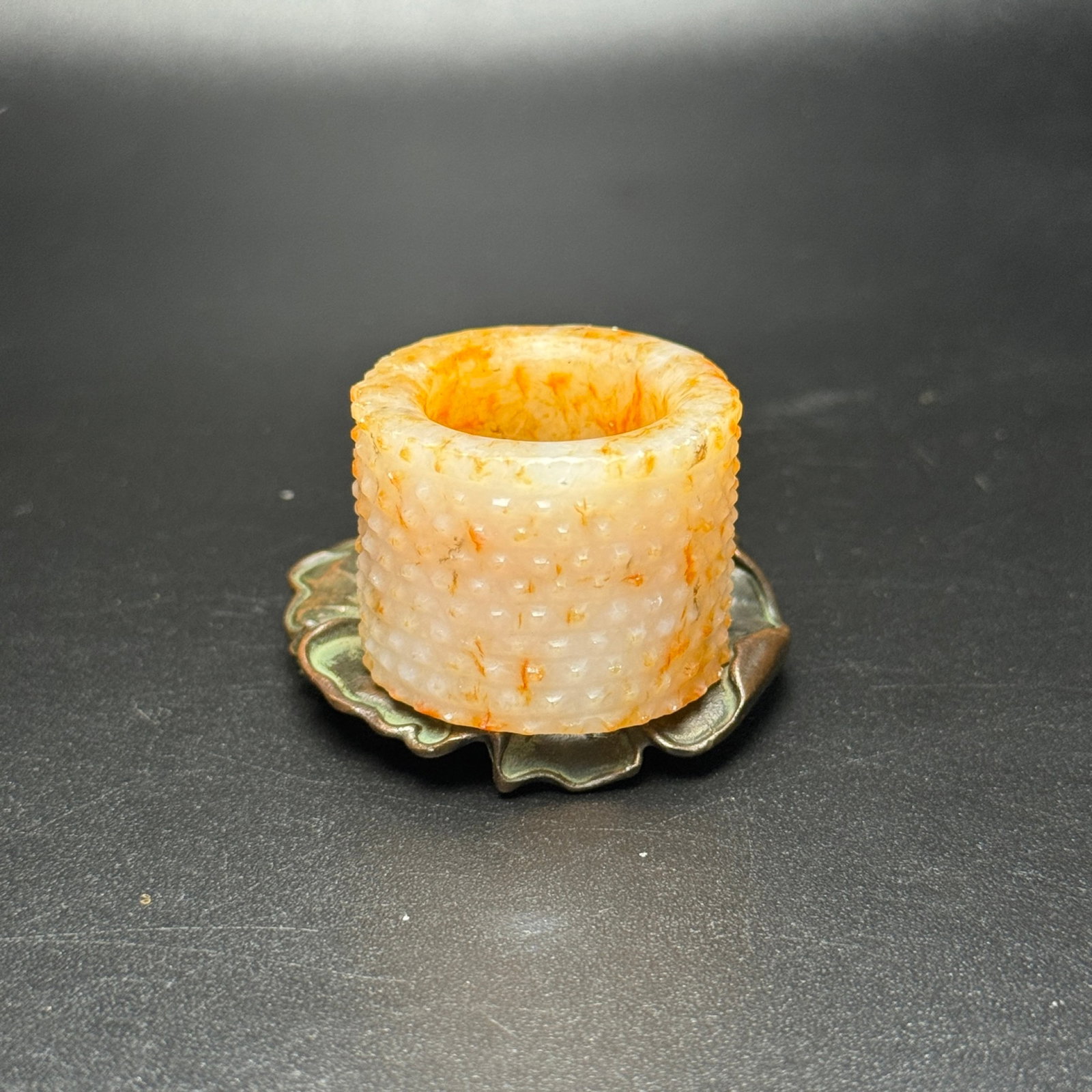 An Exquisite White Jade Thumb Ring - 6