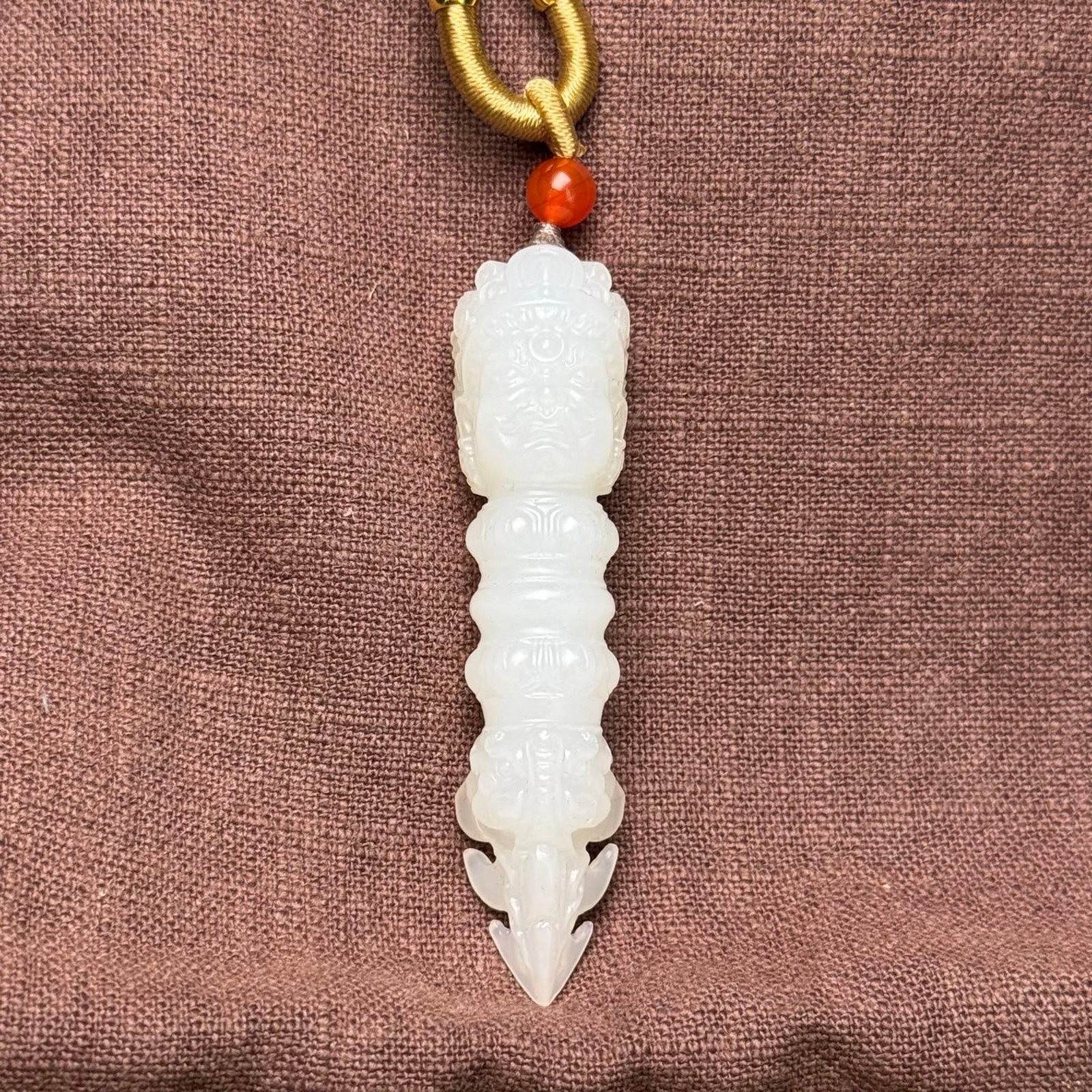 An Exquisite White Jade Vajry Pestle Pendant: An Exquisite White Jade Vajry Pestle Pendant