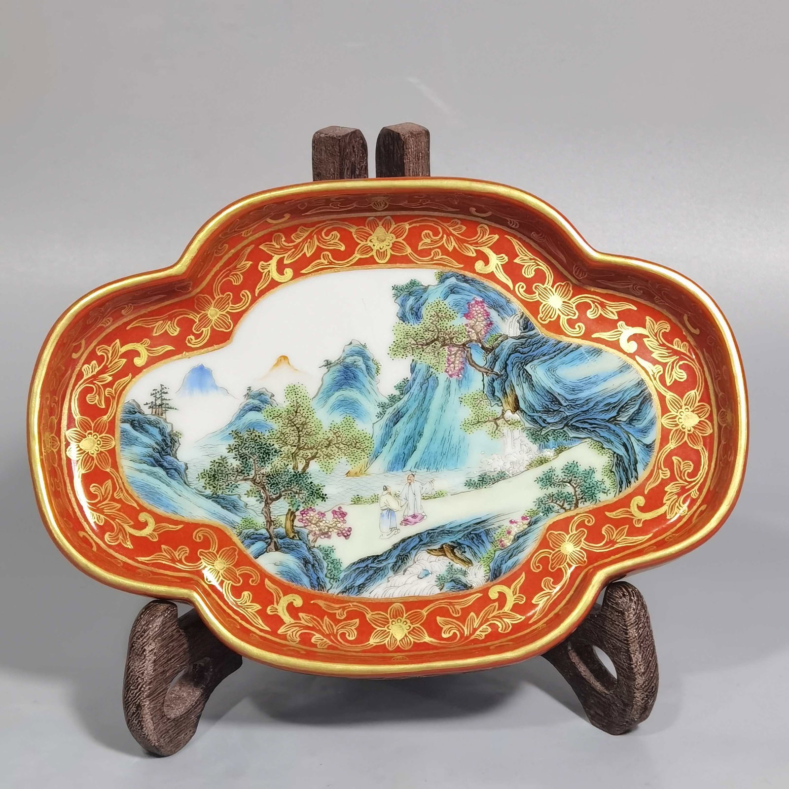 An Exquisite Iron-Red Famille-Rose Painted Gold Landscape and Figure Pattern Brush Washer: An Exquisite Iron-Red Famille-Rose Painted Gold Landscape and Figure Pattern Brush Washer