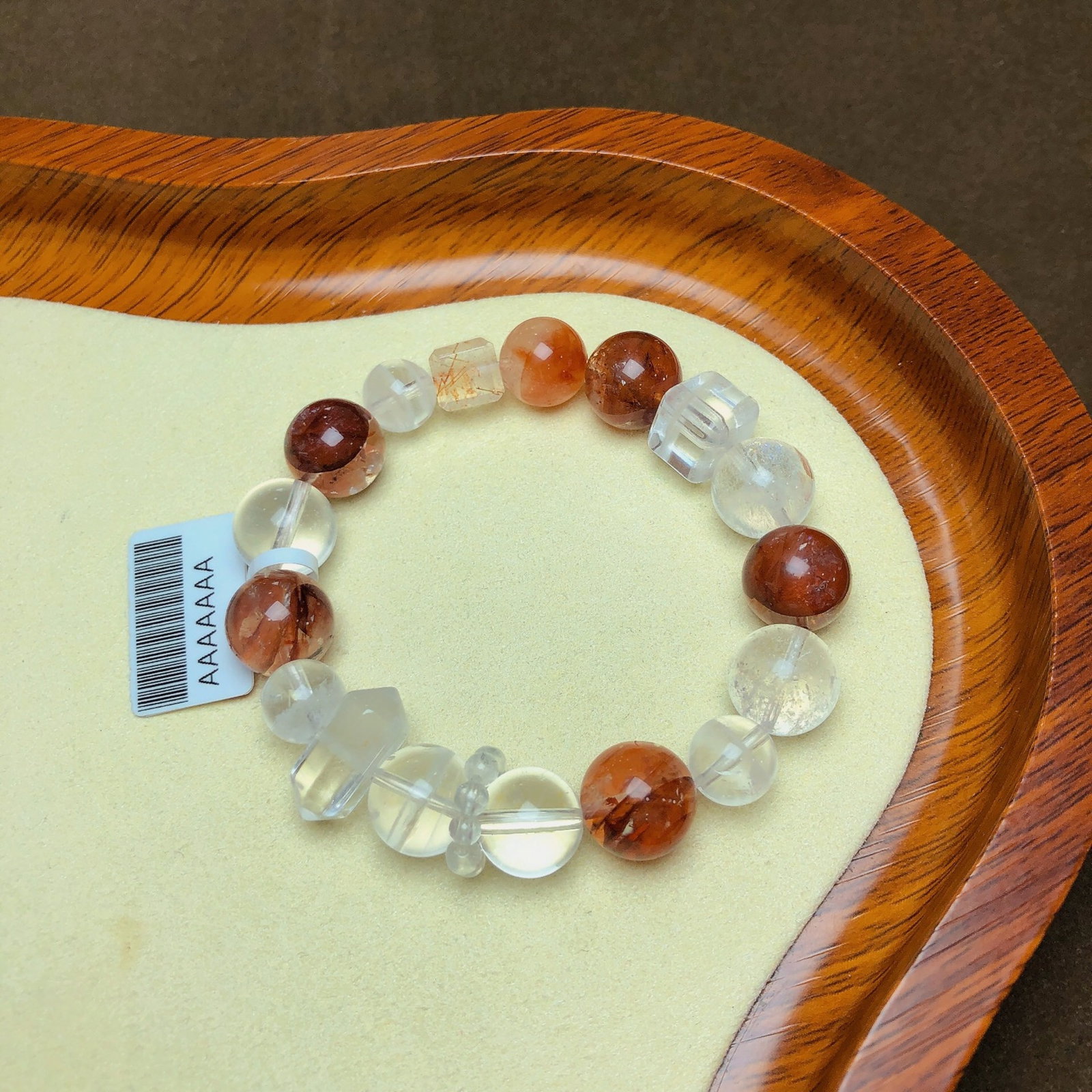 An Exquisite Crystal Bracelet: An Exquisite Crystal Bracelet