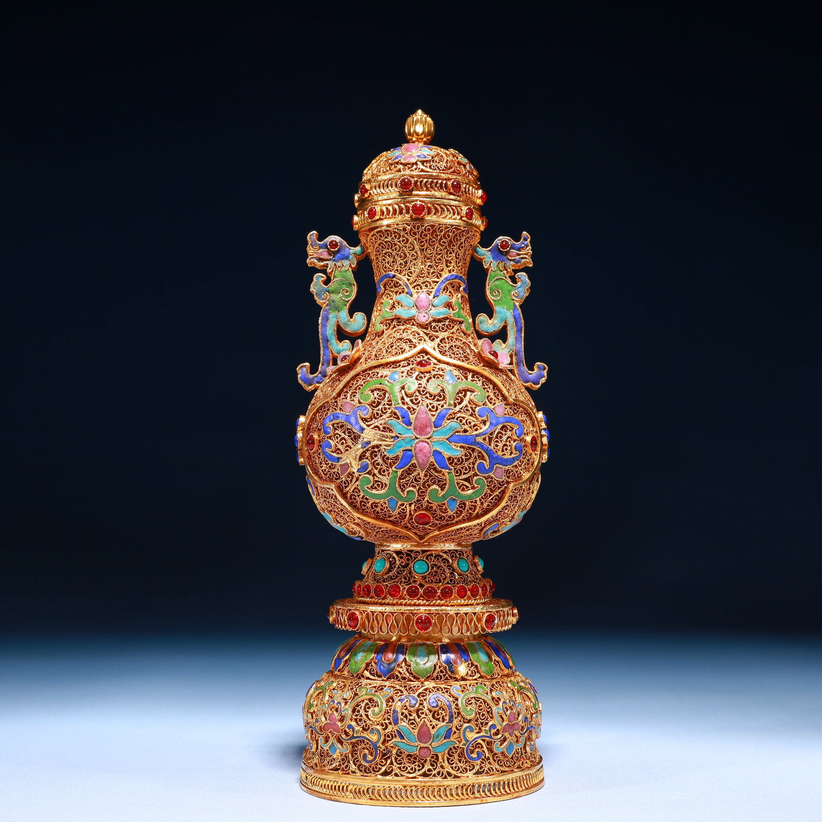 An Exquisite Filigree and Gilding Lotus Pattern Double-Ears Bottle,Inlaid Gems: An Exquisite Filigree and Gilding Lotus Pattern Double-Ears Bottle,Inlaid Gems