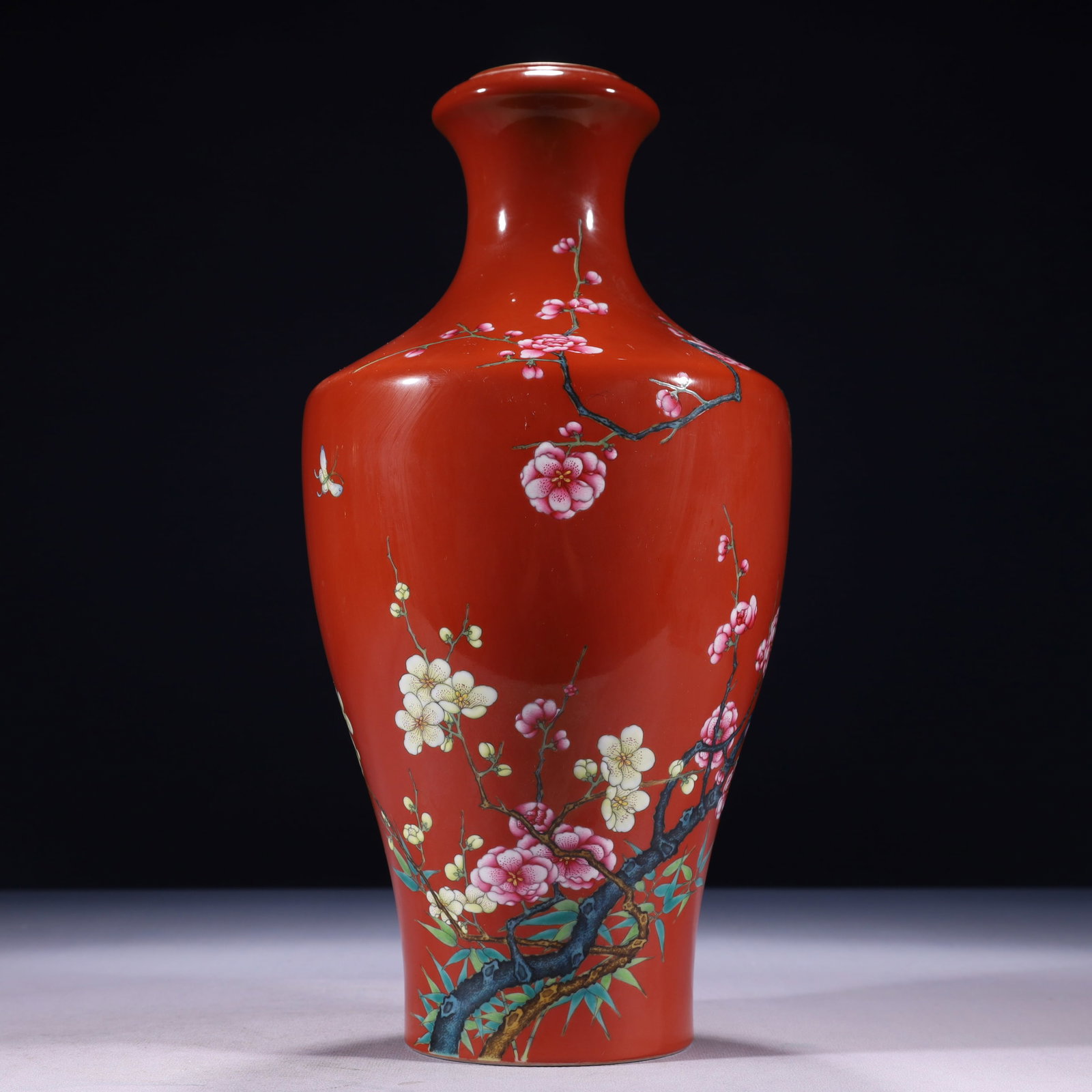 An Exquisite Red Ground Famille-Rose Painted Gold Flower Pattern Vase,with poem: An Exquisite Red Ground Famille-Rose Painted Gold Flower Pattern Vase,with poem