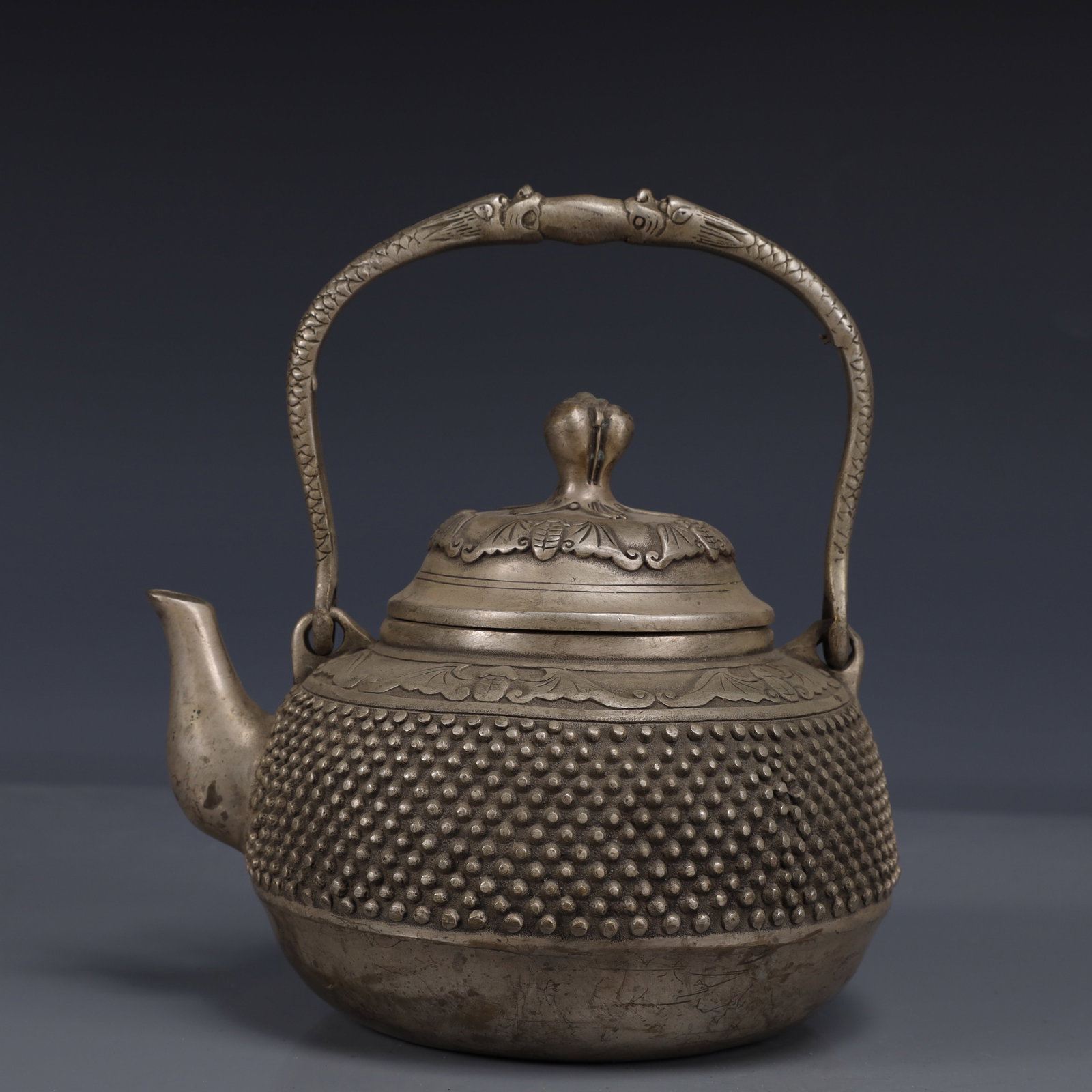 An Exquisite Silver-Plated Bronze Bats Pattern Ewer (1 of 13)