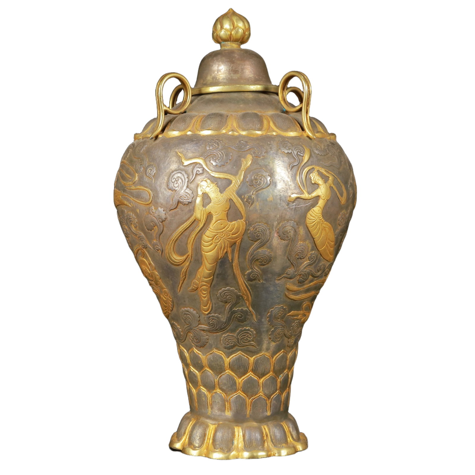 An Exquisite Gilt Silver Figure Pattern Double-Ears Vase: An Exquisite Gilt Silver Figure Pattern Double-Ears Vase