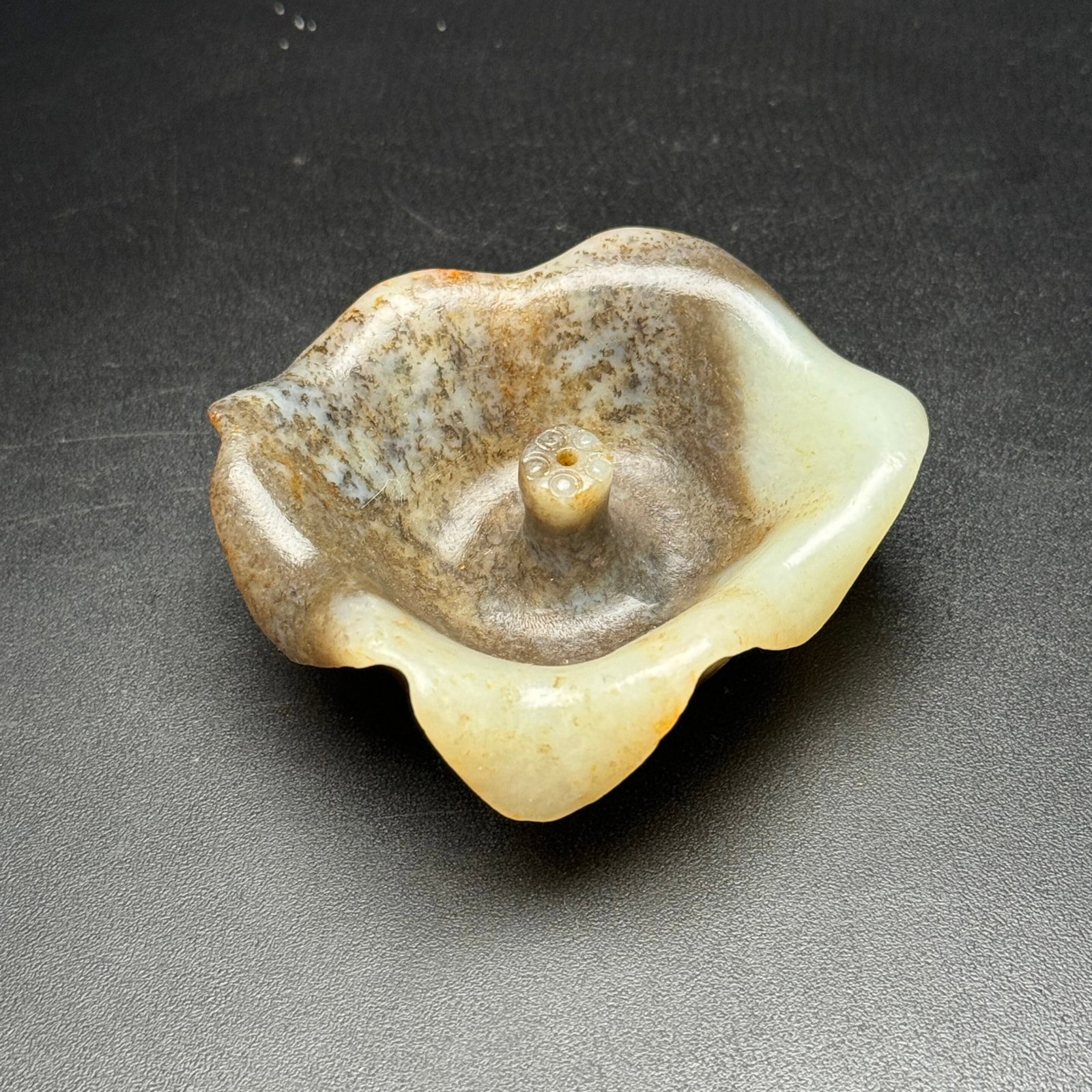 An Exquisite White Jade Incense holder: An Exquisite White Jade Incense holder