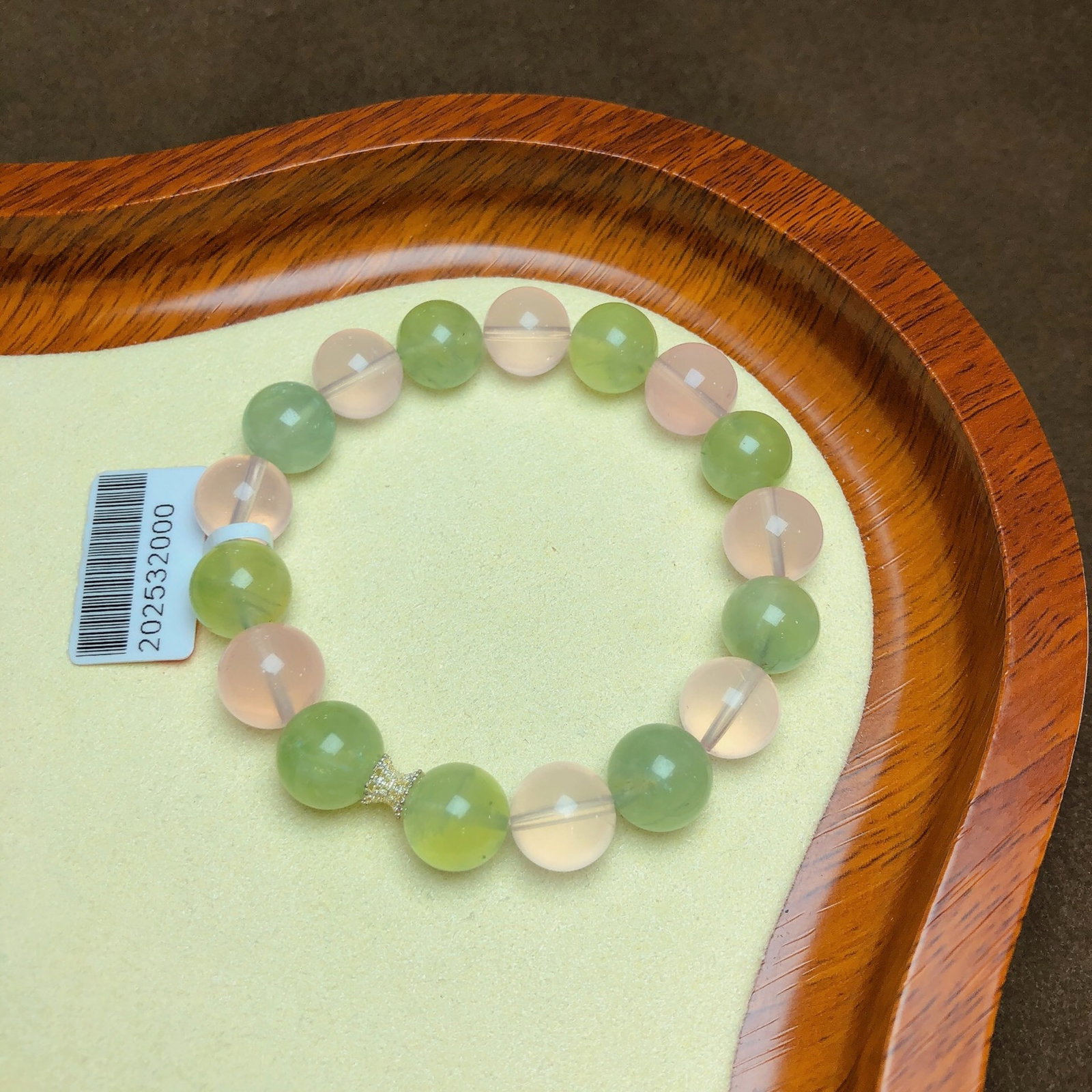 An Exquisite Crystal Bracelets (1 of 2)