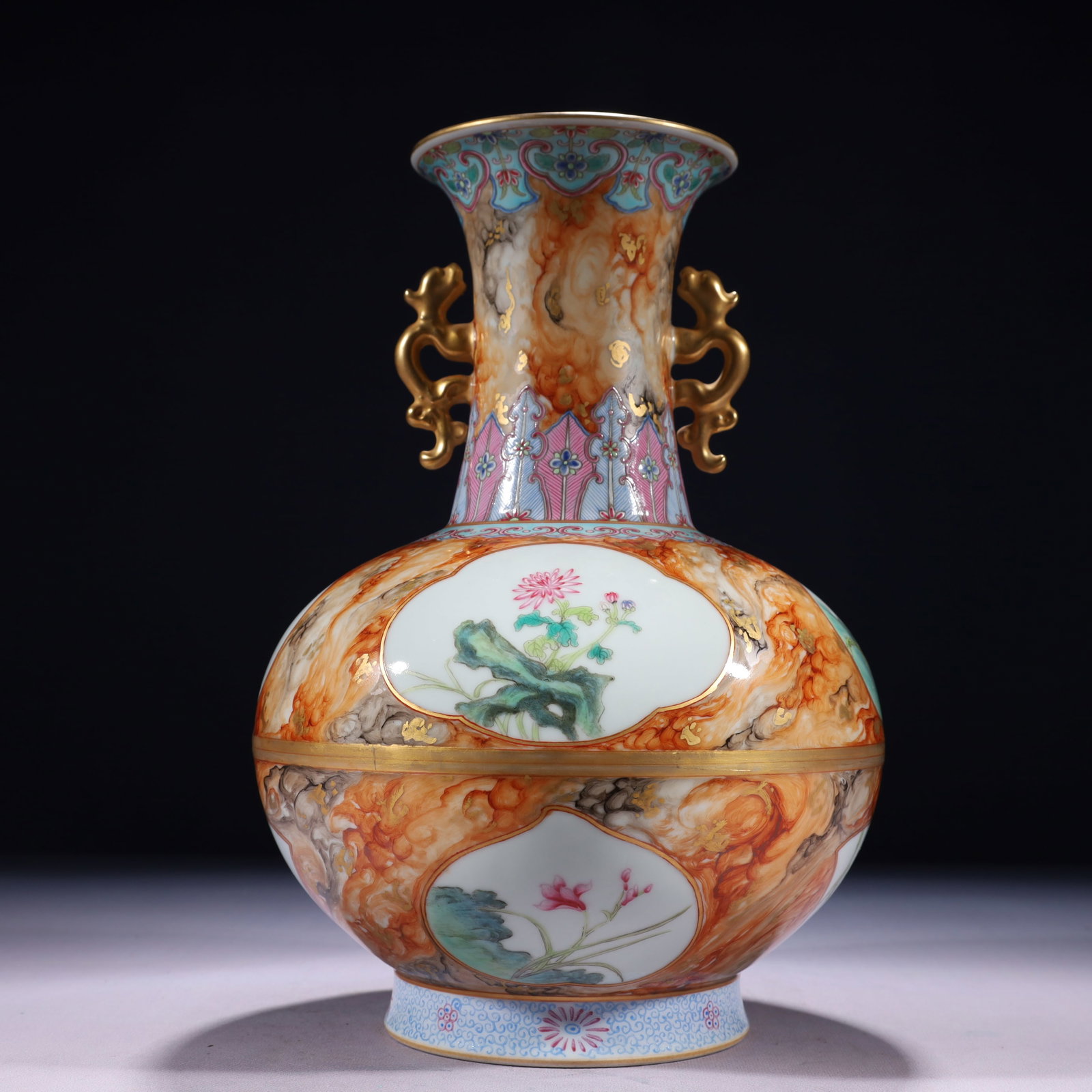 An Exquisite Imitation Wood Grain Glazed Famille-Rose Painted Gold Flower Pattern Double-Ears Vase: An Exquisite Imitation Wood Grain Glazed Famille-Rose Painted Gold Flower Pattern Double-Ears Vase