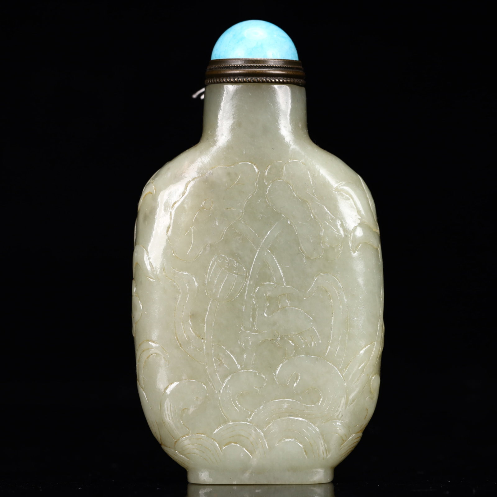 An Exquisite White Jade Lotus Pattern Snuff Bottle: An Exquisite White Jade Lotus Pattern Snuff Bottle
