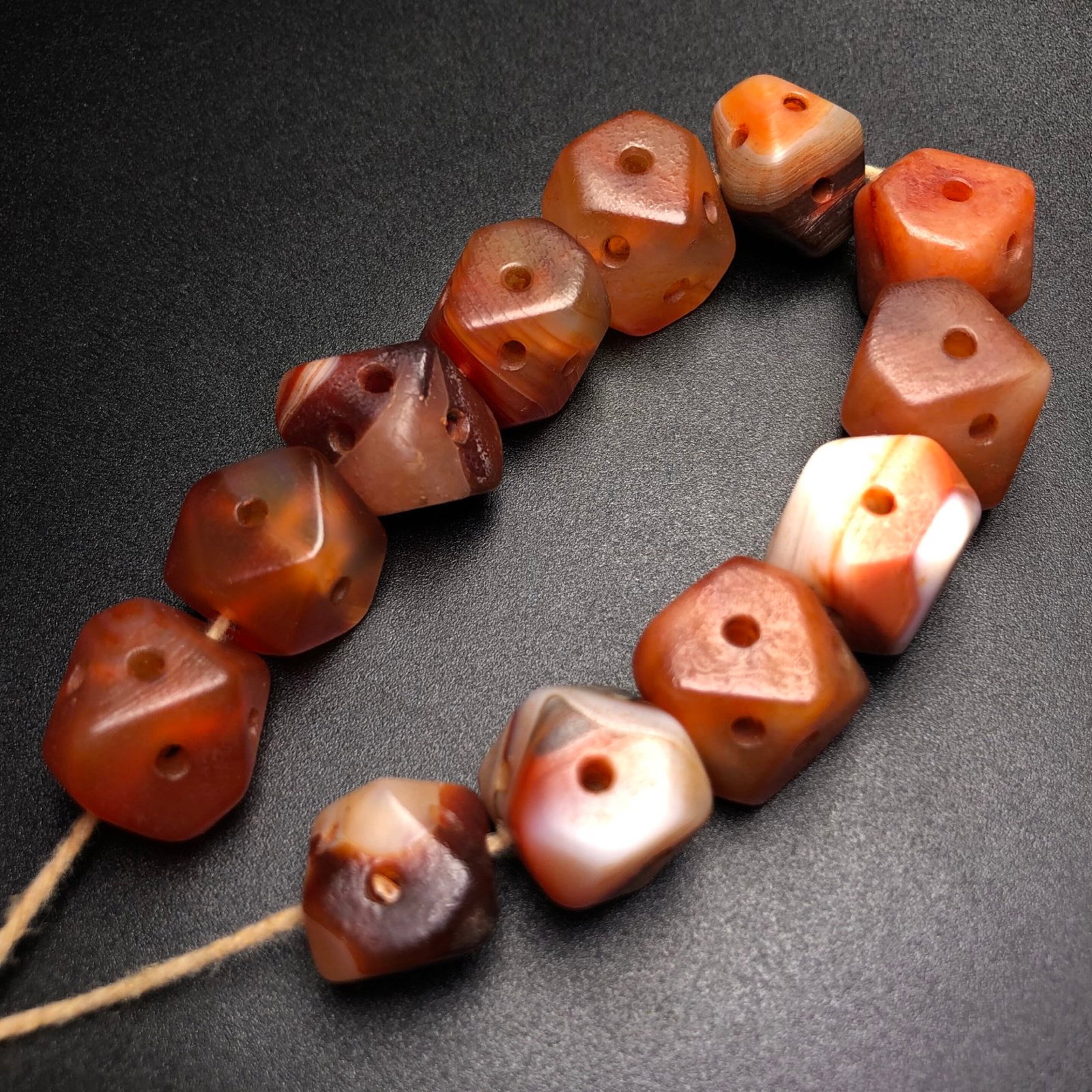 A Precious Agate Bracelets - 3