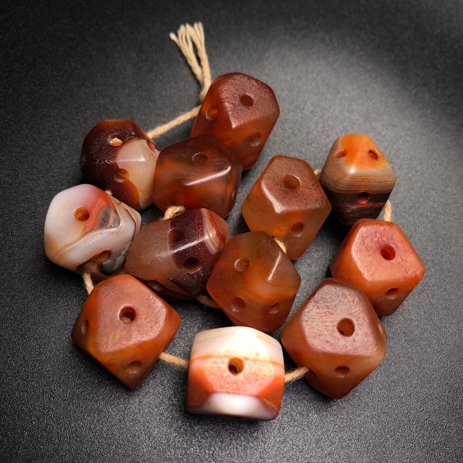A Precious Agate Bracelets - 4