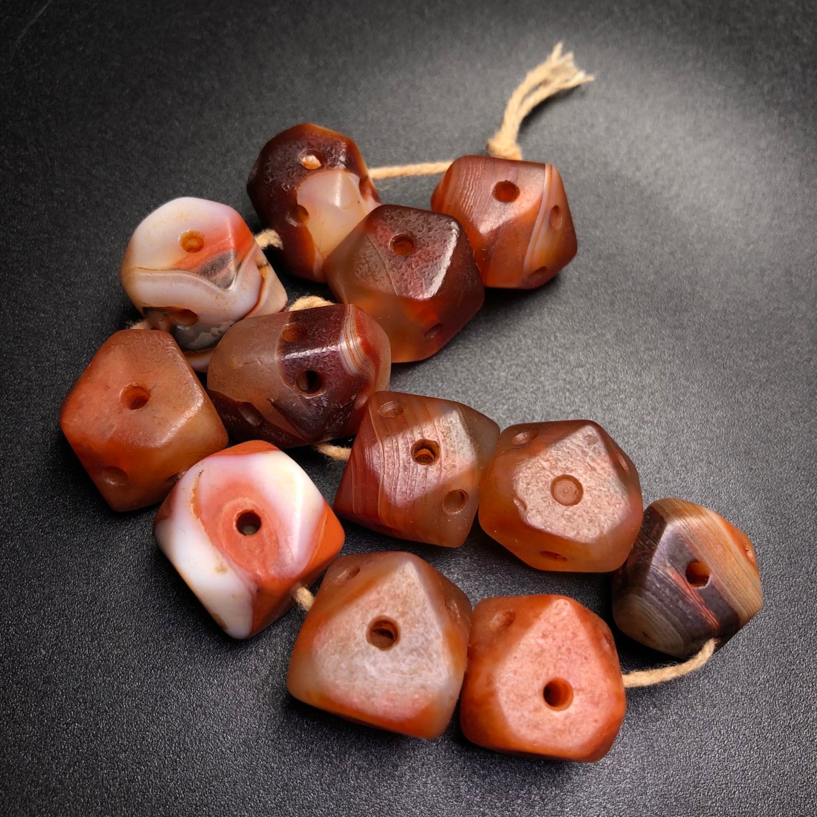 A Precious Agate Bracelets - 5