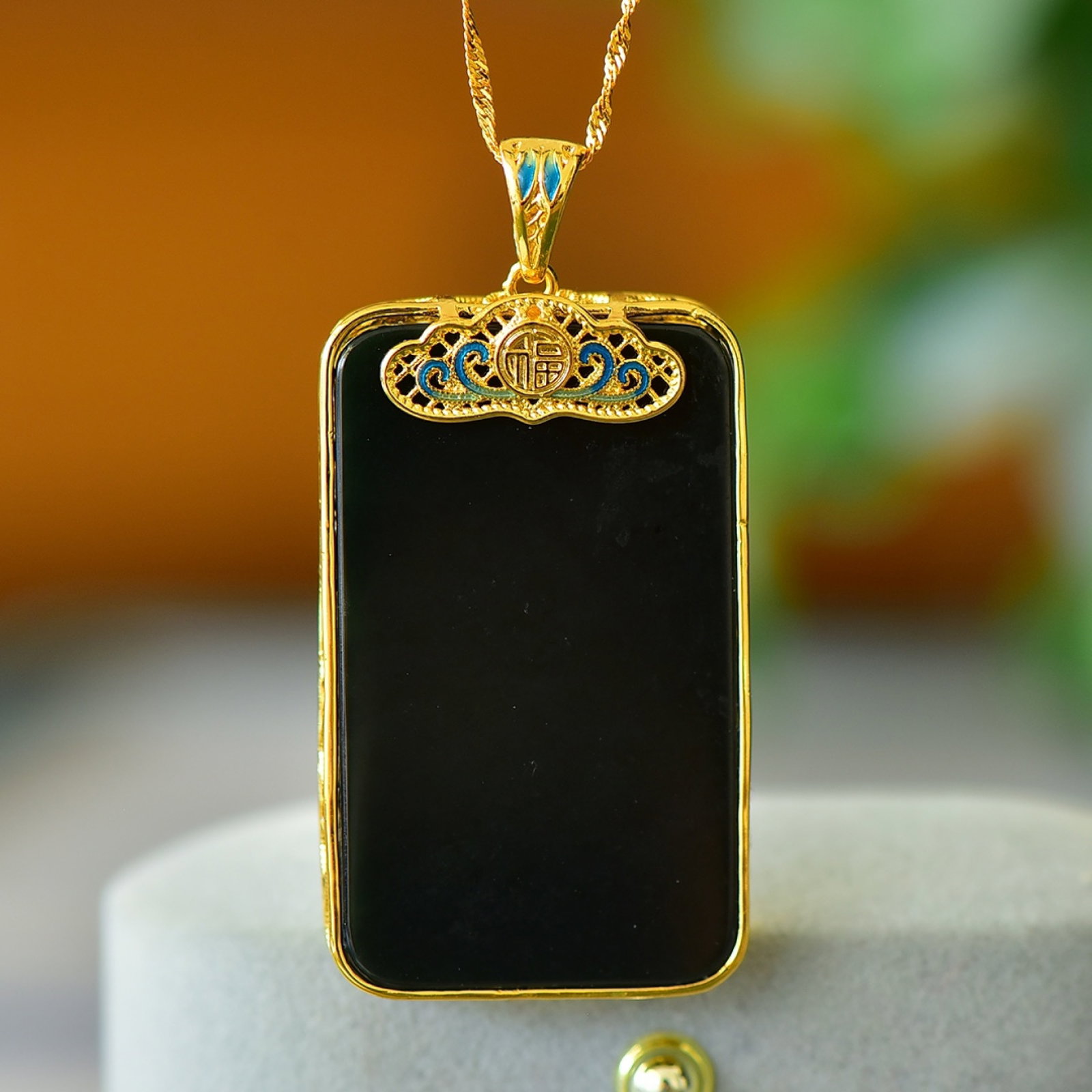 An Exquisite Bronze-Gold Plated Inlaid Green Jade Necklace (1 of 5)