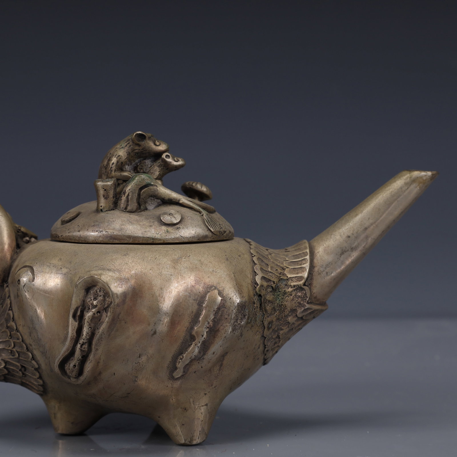 An Exquisite Silver-Plated Bronze Mouse Pattern Ewer - 3