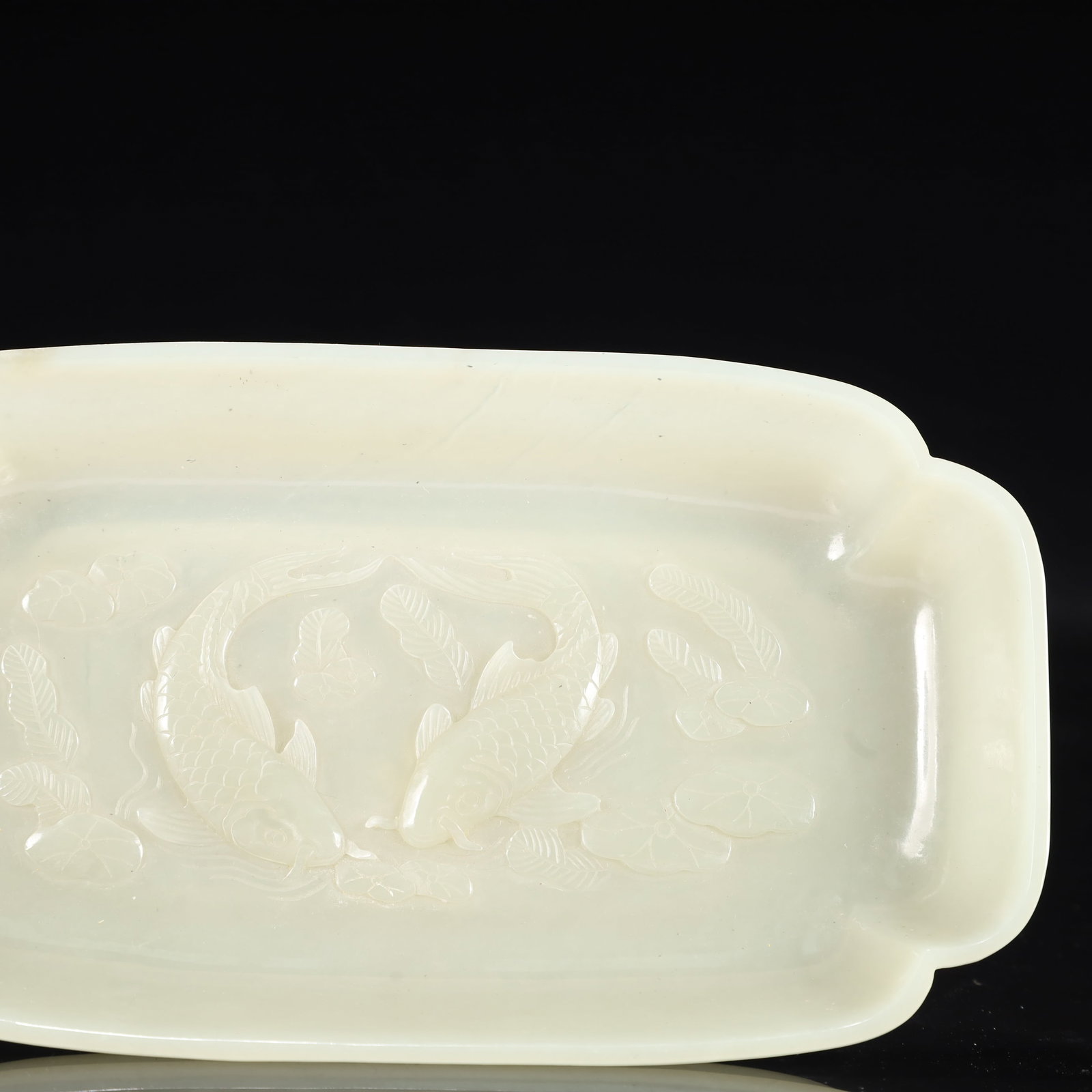An Exquisite White Jade Fish Pattern Water Pot - 4